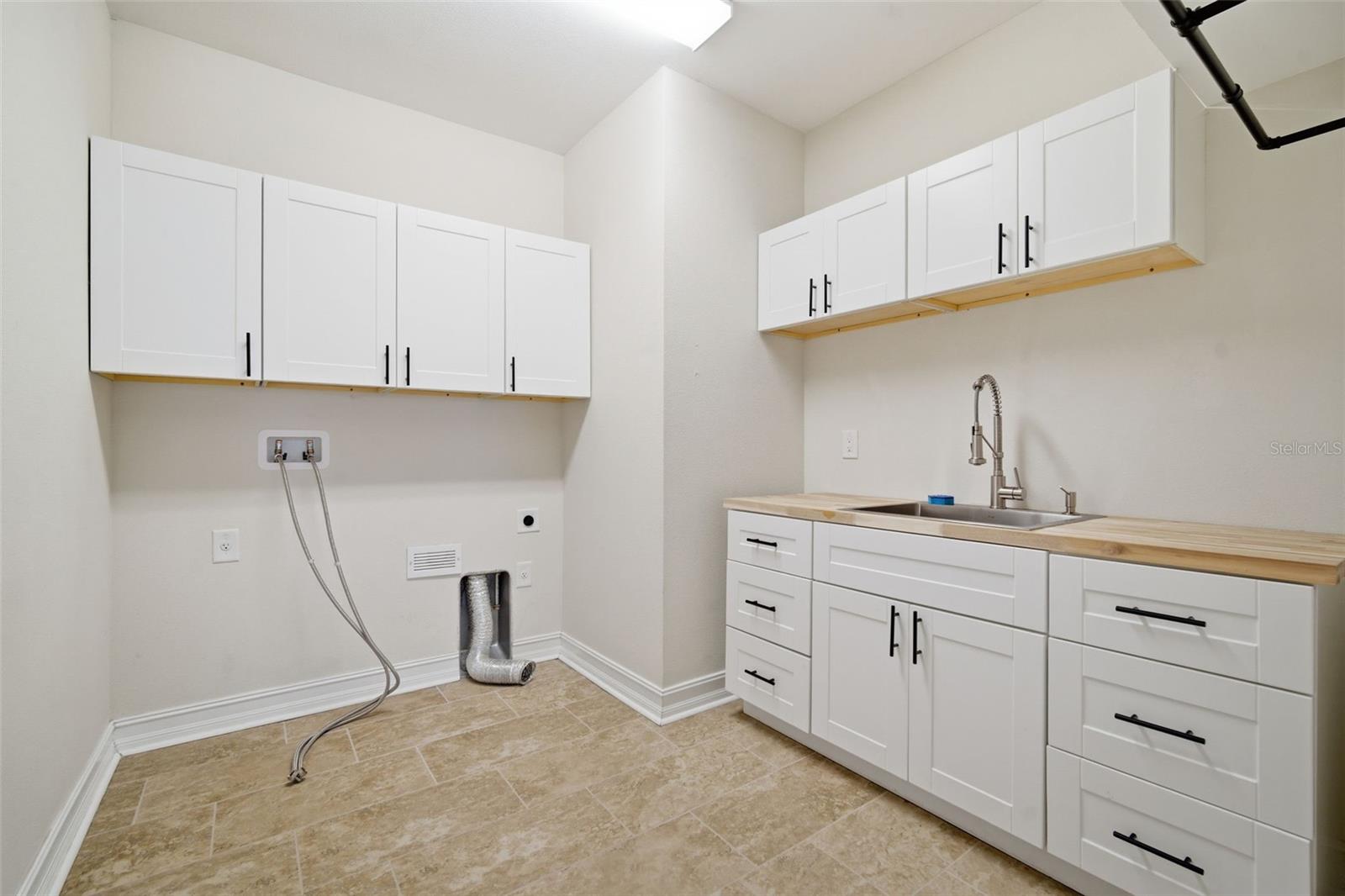 ESTANCIA PH 1B - Residential