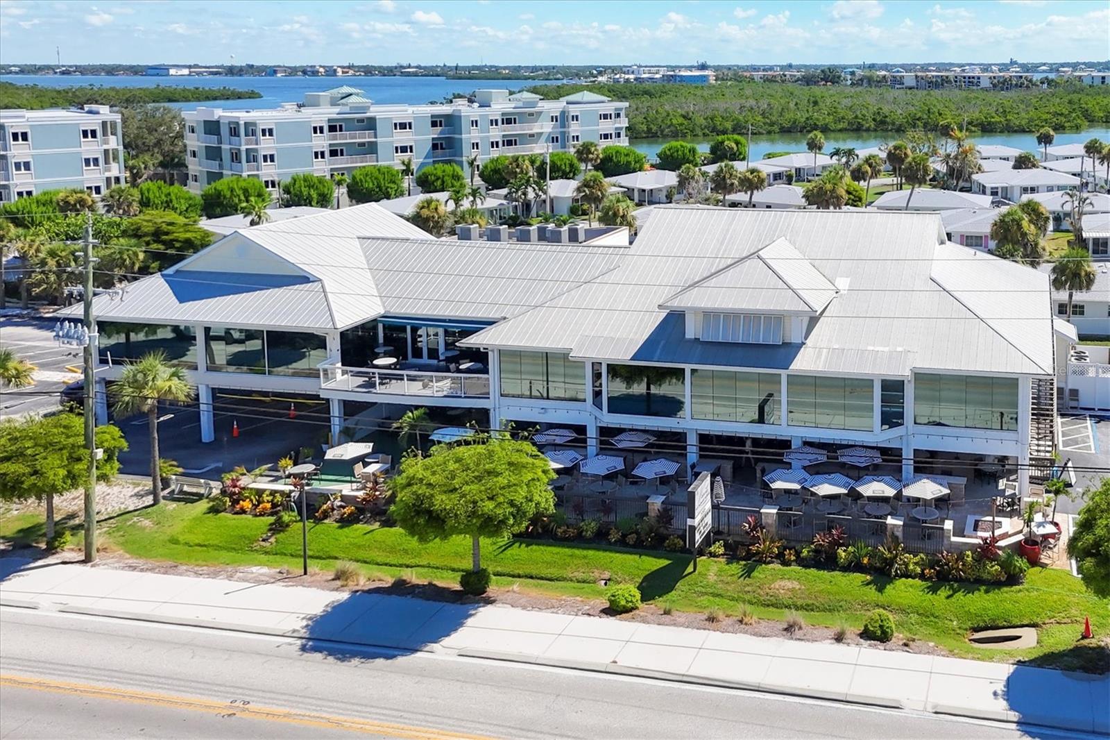 RIVERHOUSE - Residential