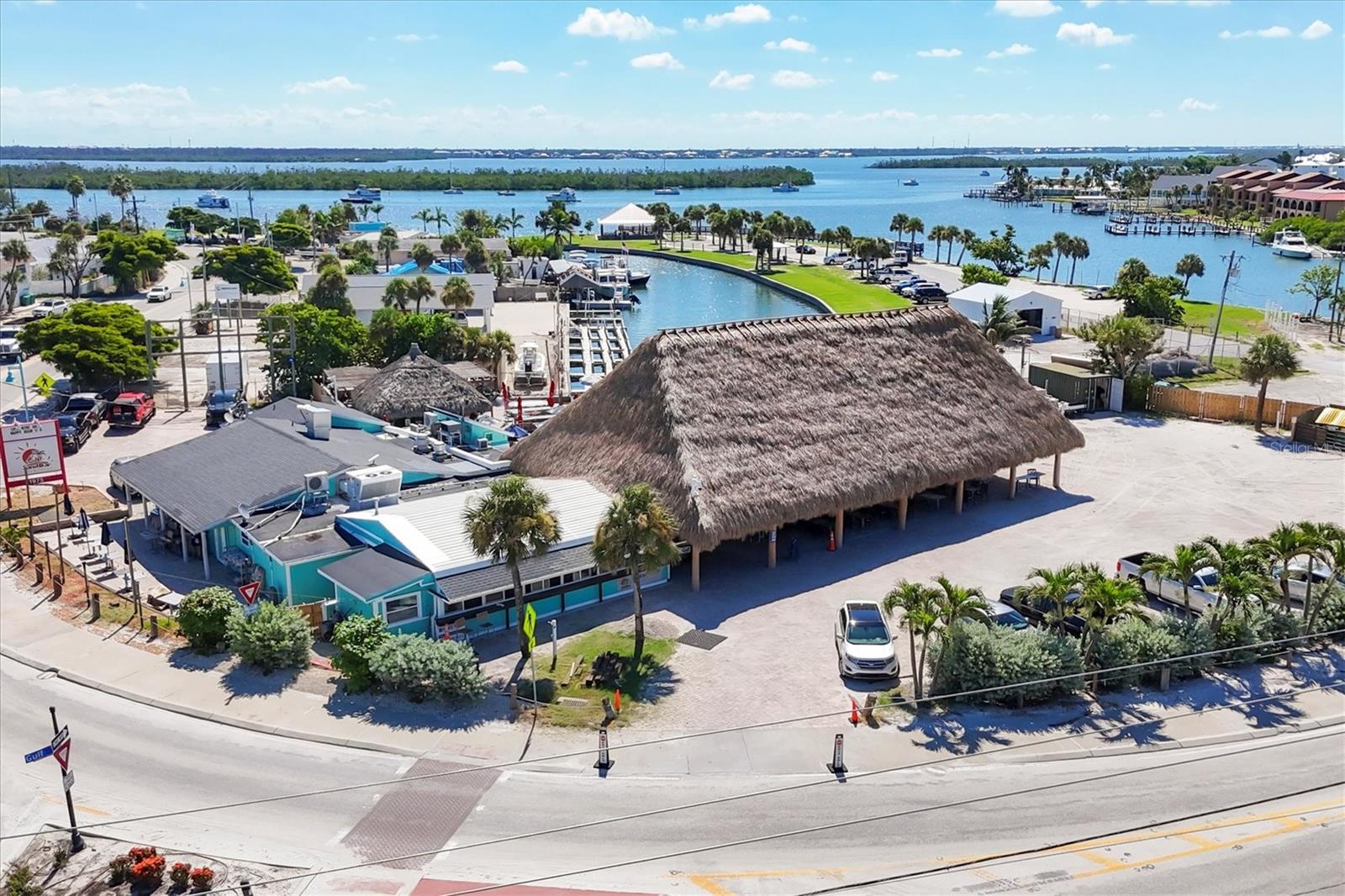 RIVERHOUSE - Residential