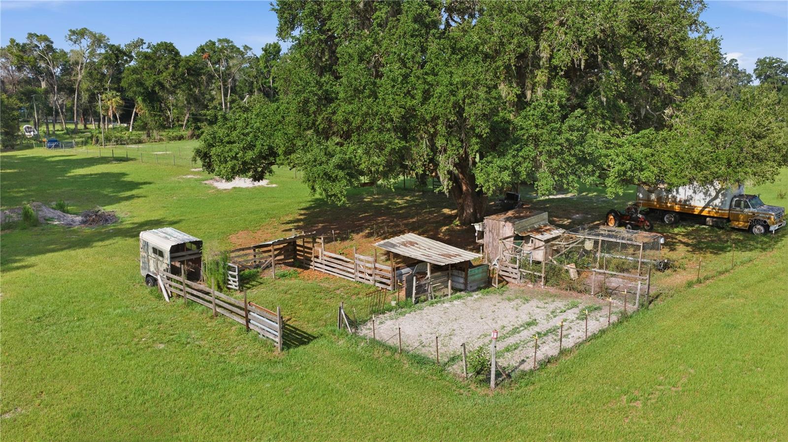 VANNS UNPLATTED SUB - Residential