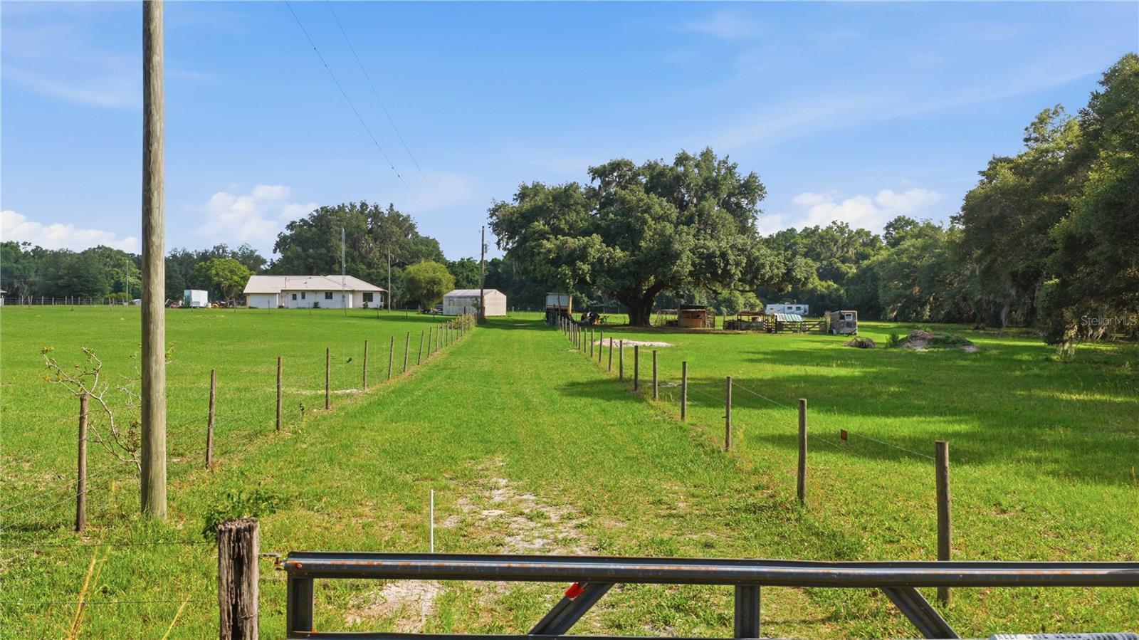 VANNS UNPLATTED SUB - Residential