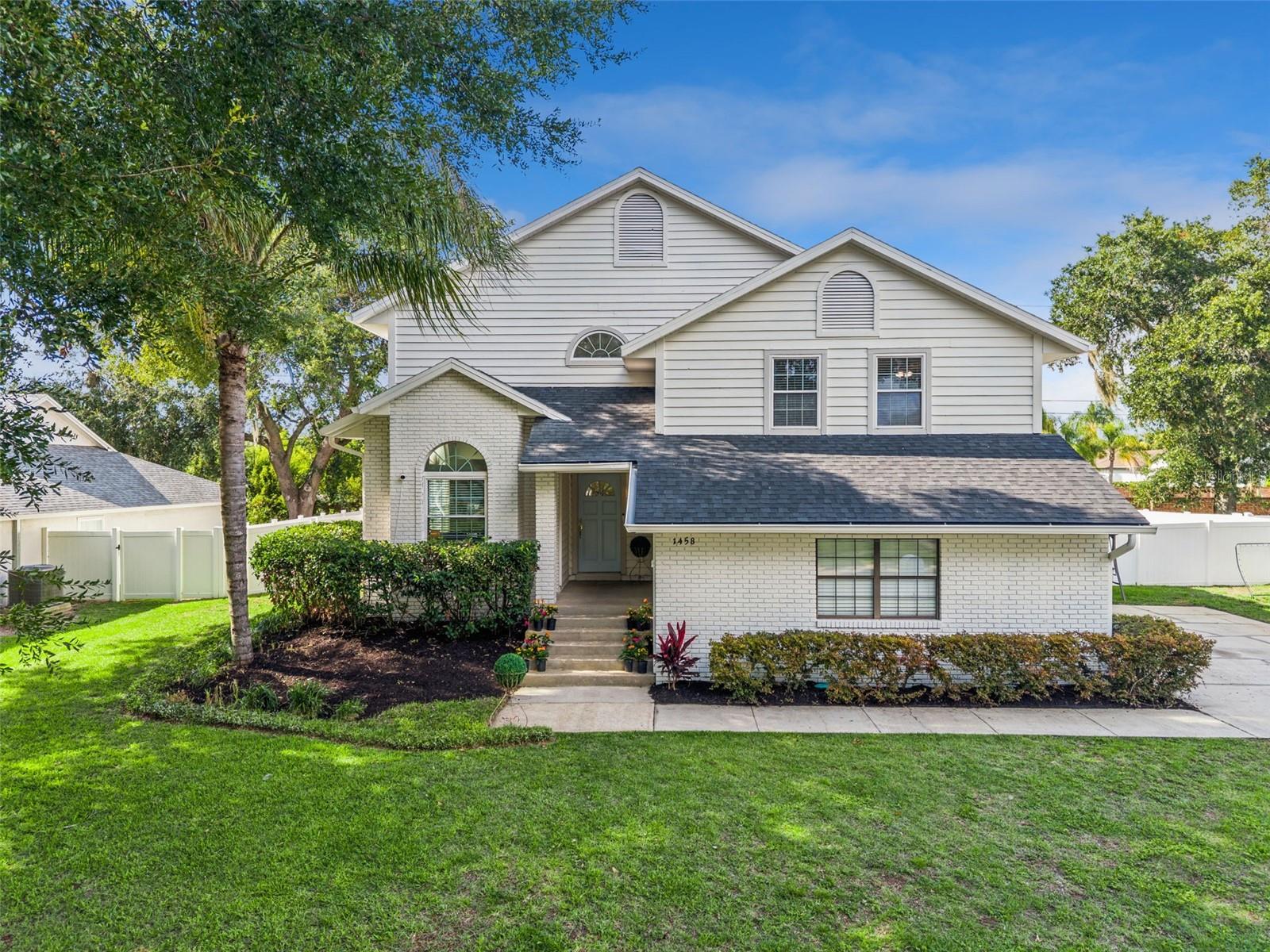 ROYAL ESTATES - Residential