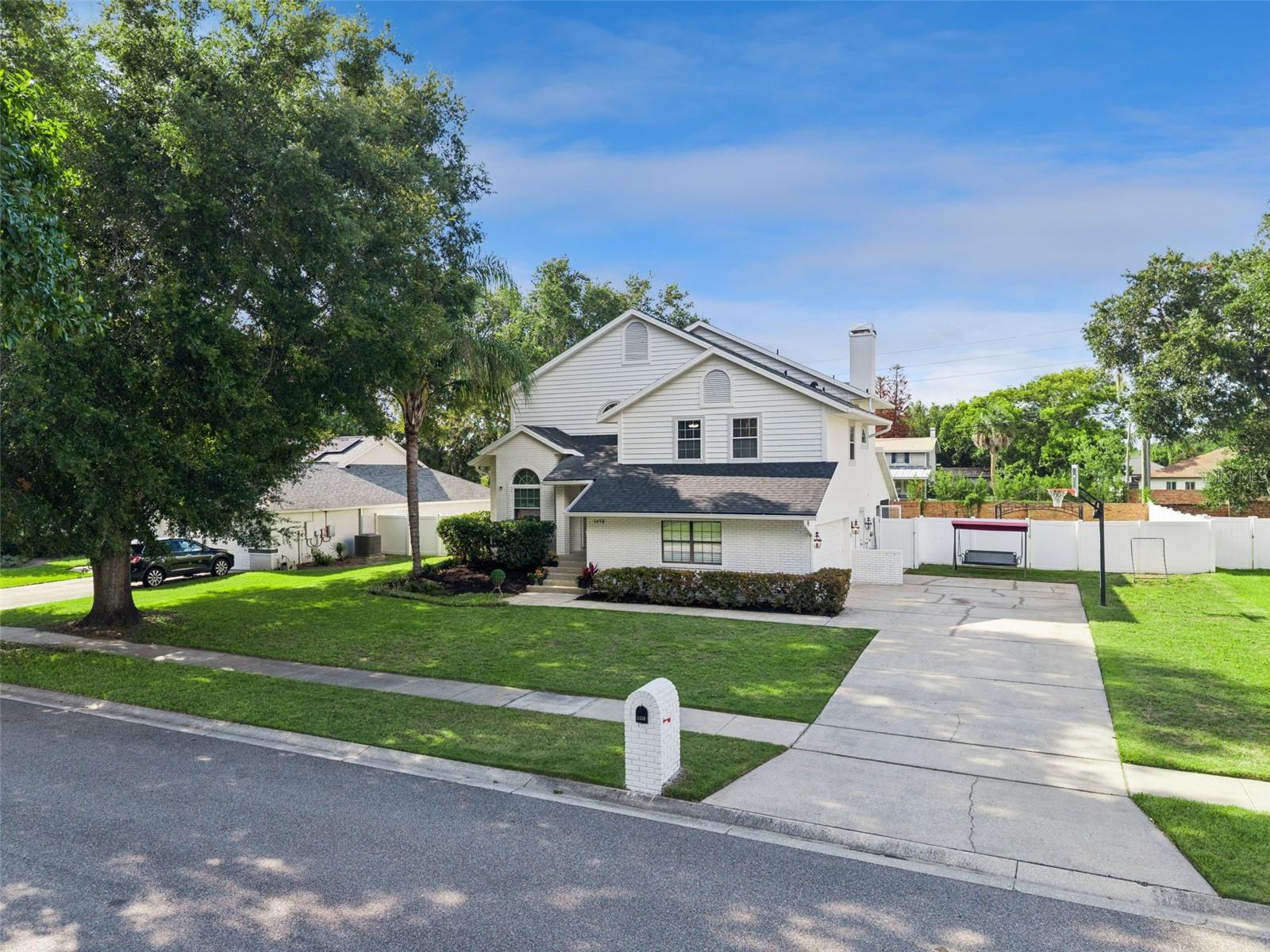 ROYAL ESTATES - Residential