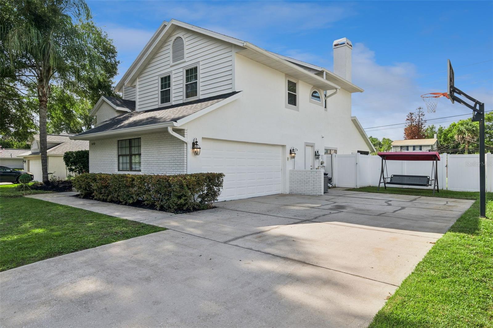ROYAL ESTATES - Residential