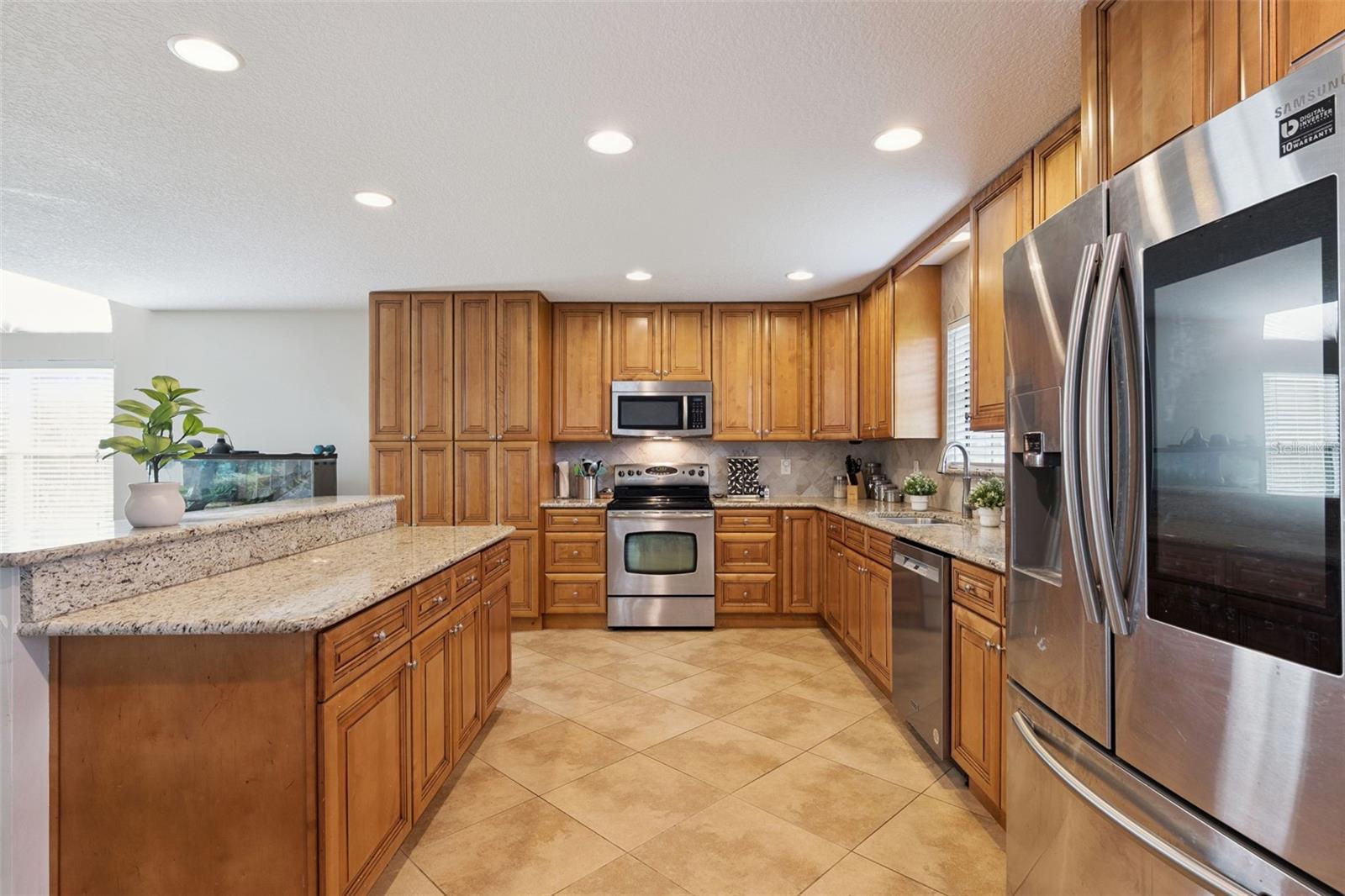 ROYAL ESTATES - Residential
