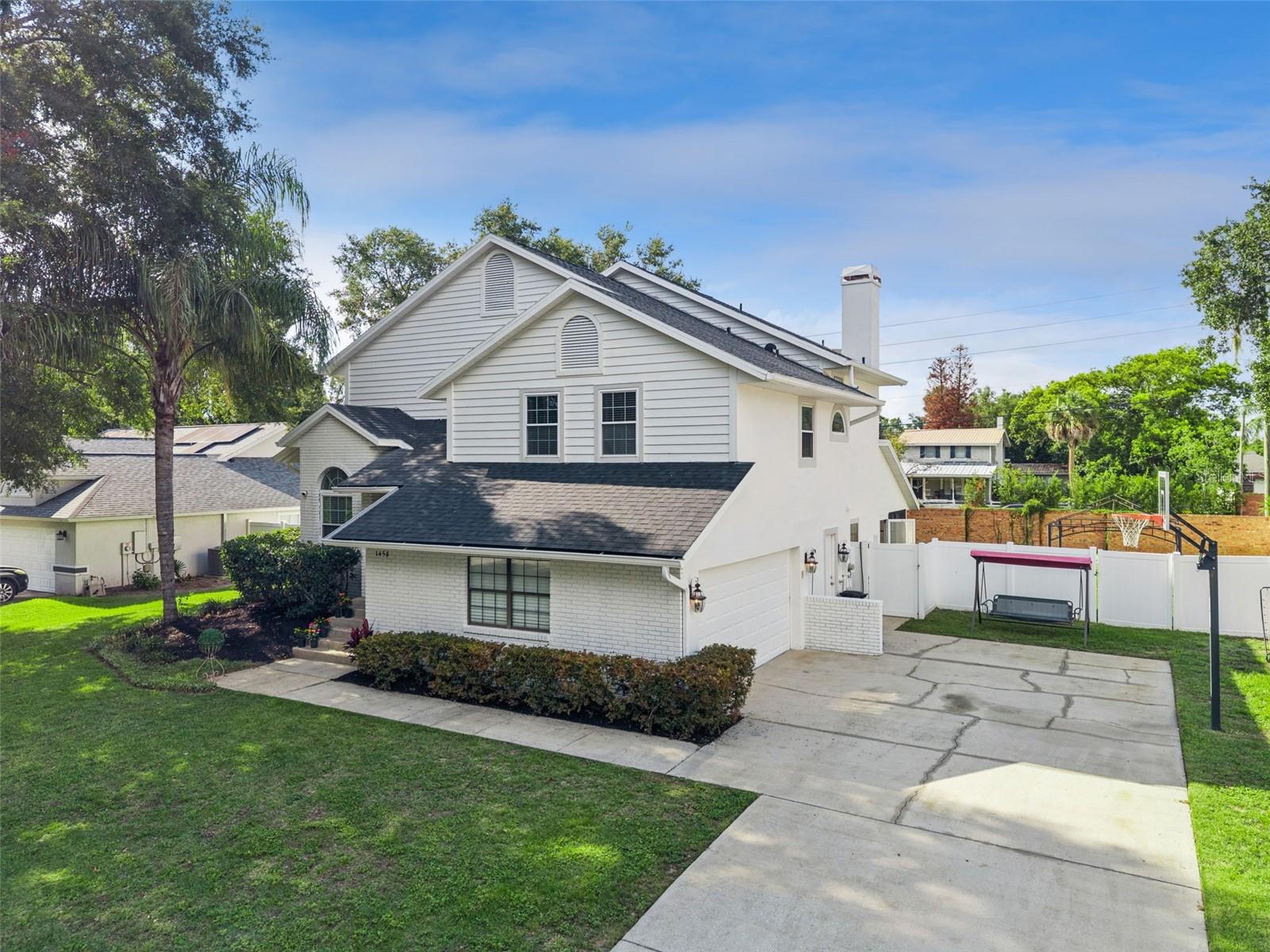 ROYAL ESTATES - Residential