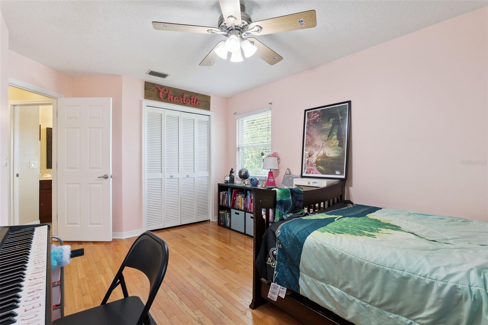 ROYAL ESTATES - Residential