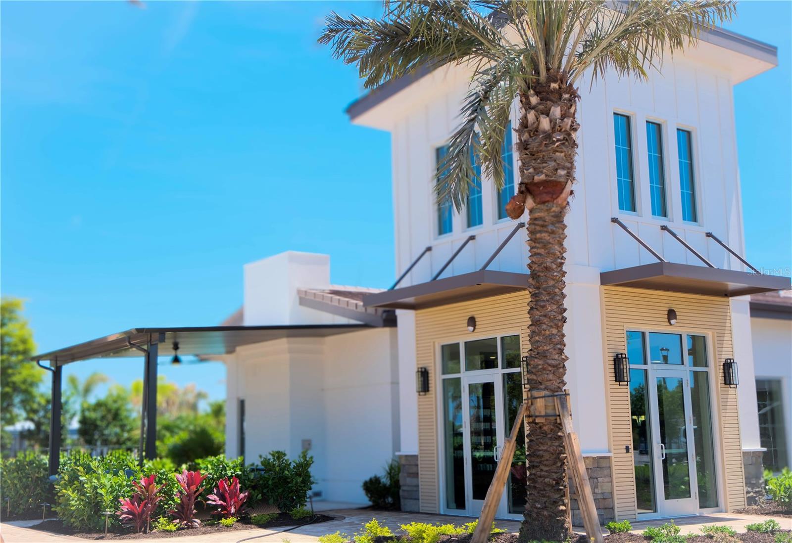 SADDLESTONE AT STAR FARMS LAKEWOOD RANCH - Residential