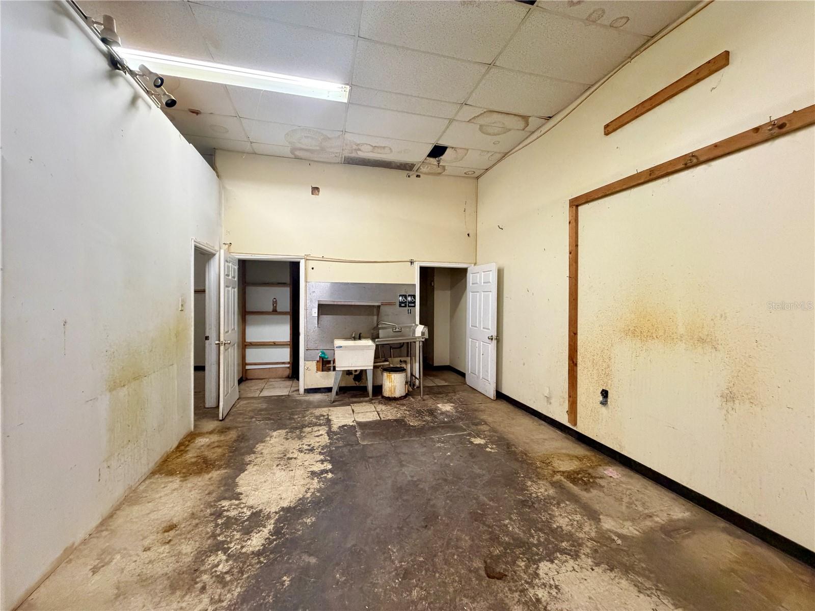 WESTSIDE XING CONDO BLDG A - Commercial Sale