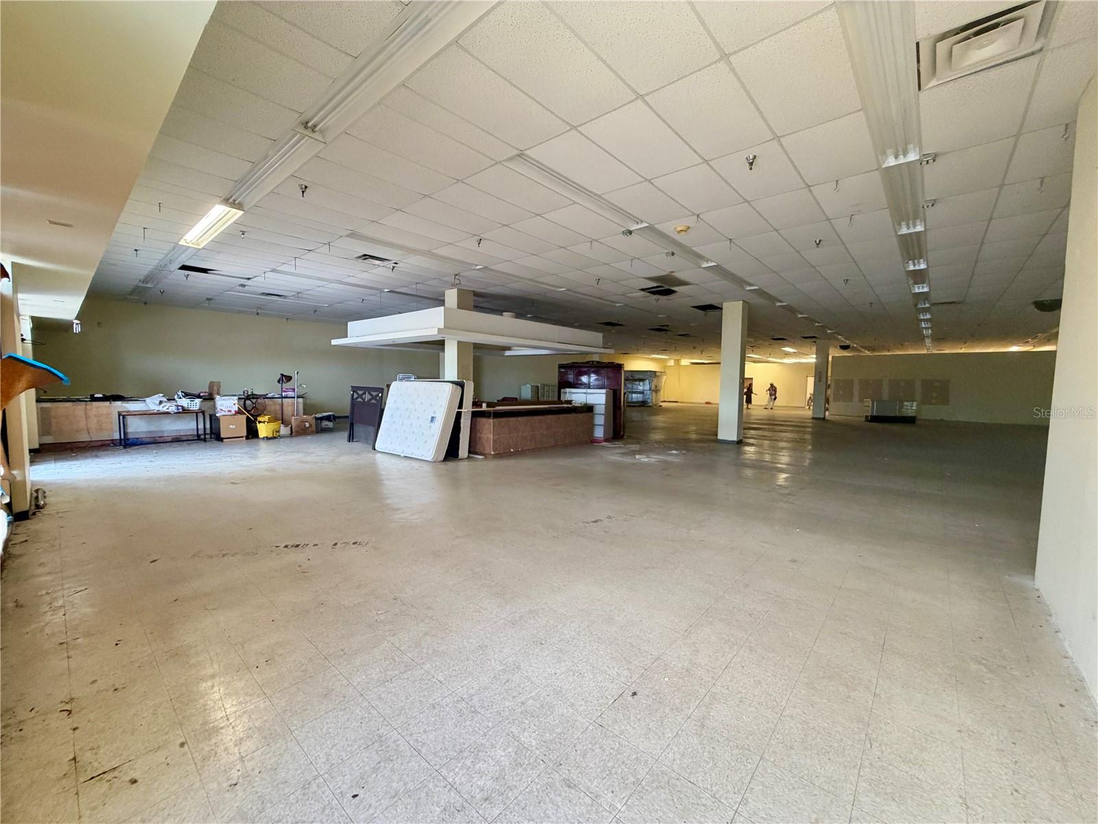 WESTSIDE XING CONDO BLDG A - Commercial Sale