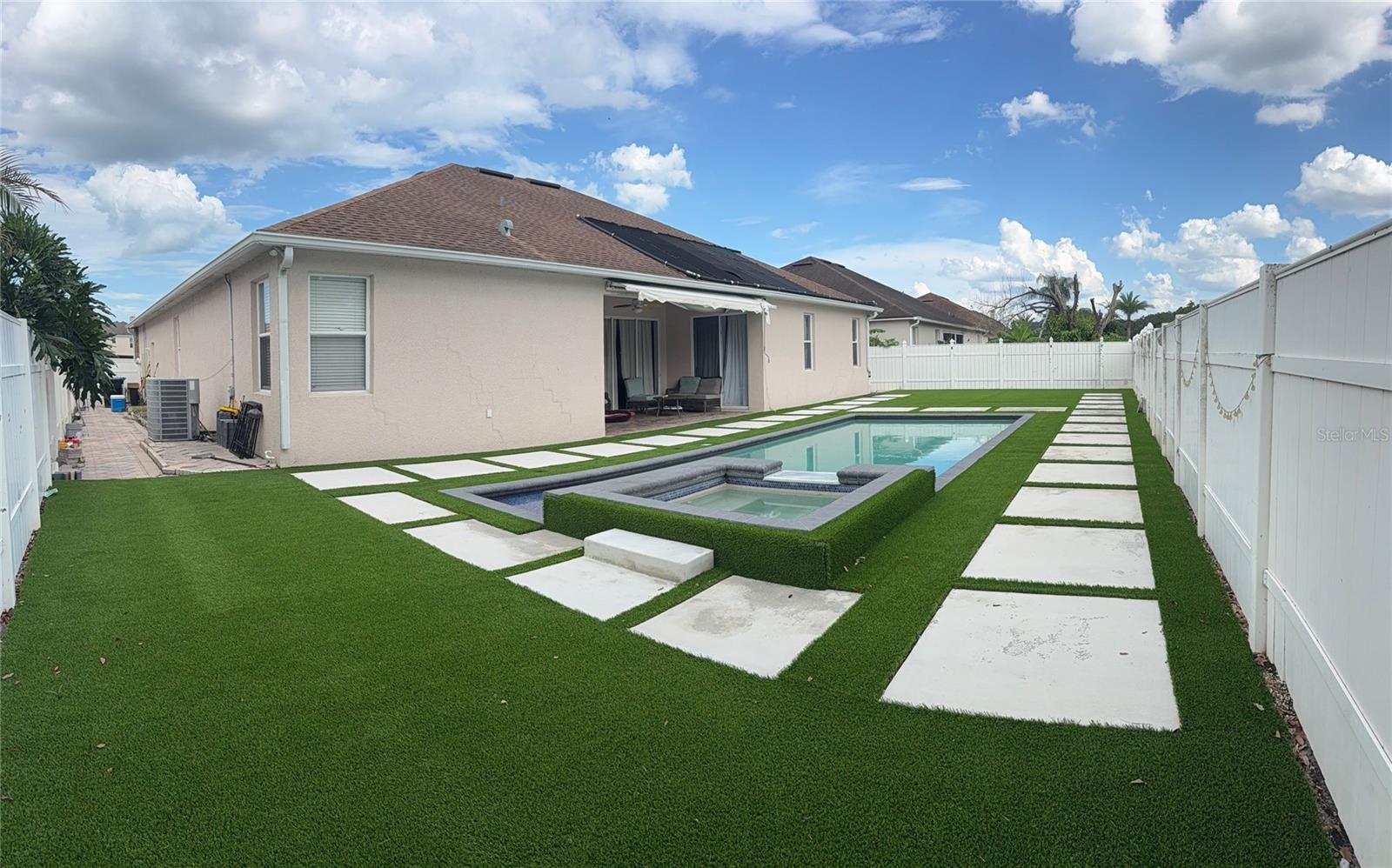 TIVOLI WOODS VILLAGE C 51 84 - Residential