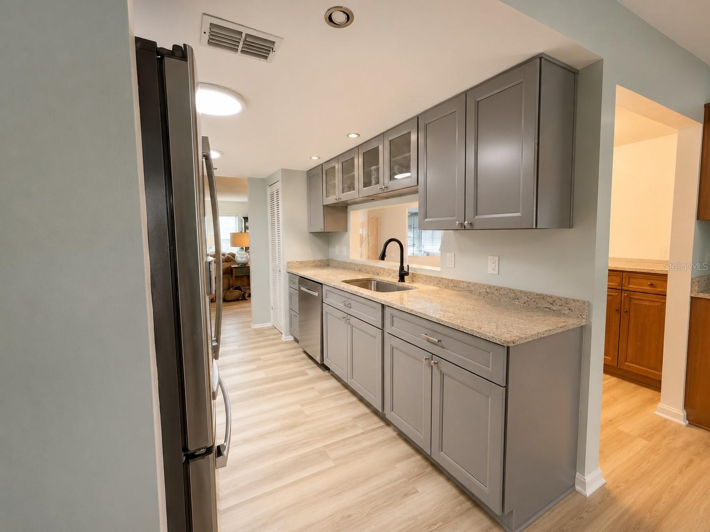 TIMBER OAKS - Residential