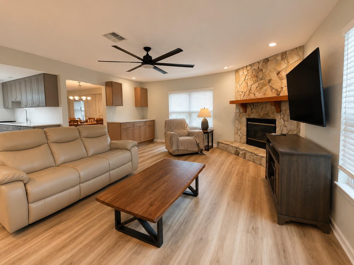TIMBER OAKS - Residential