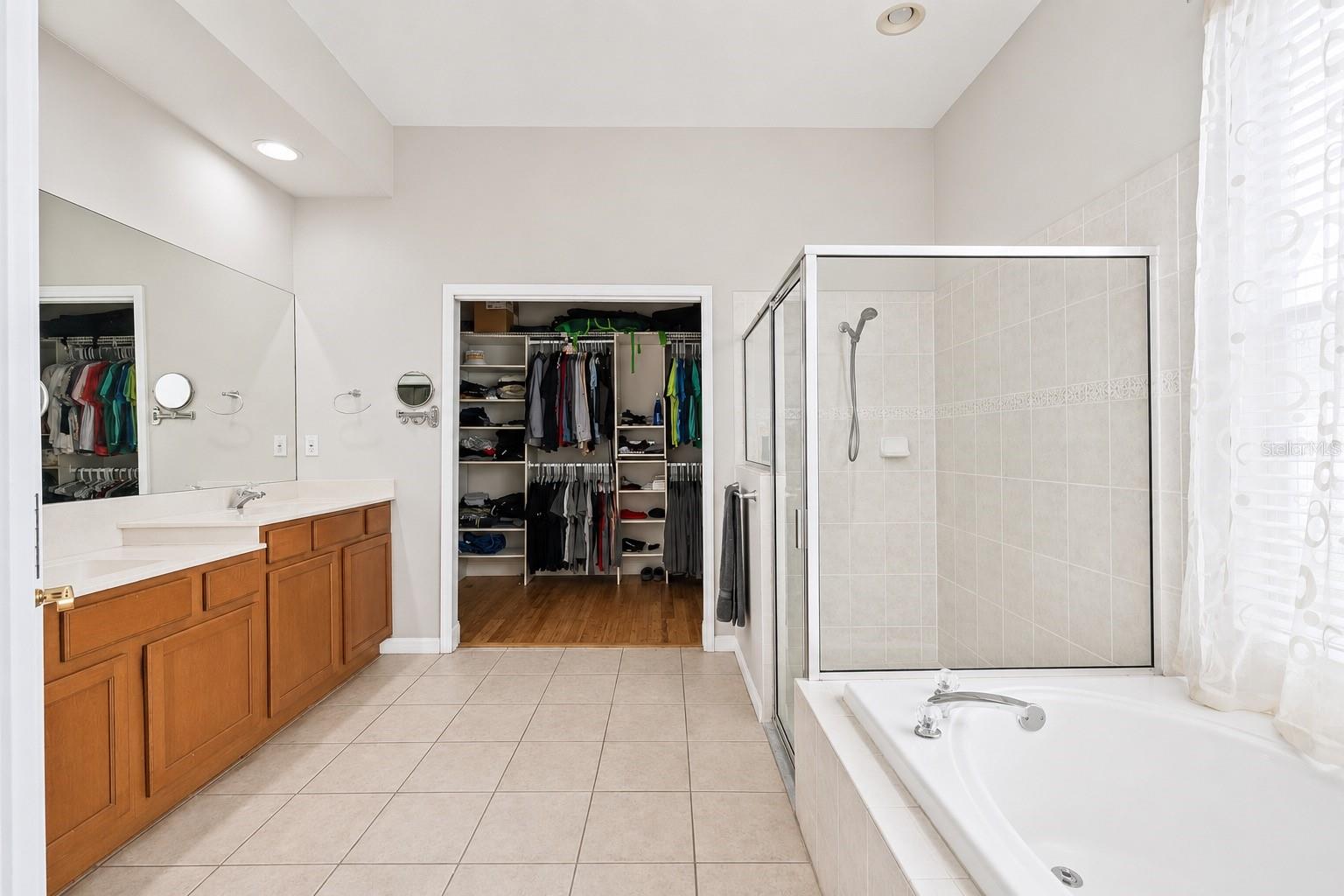 VALENCIA GARDENS PH 3 - Residential