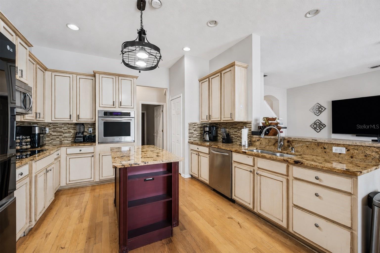 VALENCIA GARDENS PH 3 - Residential