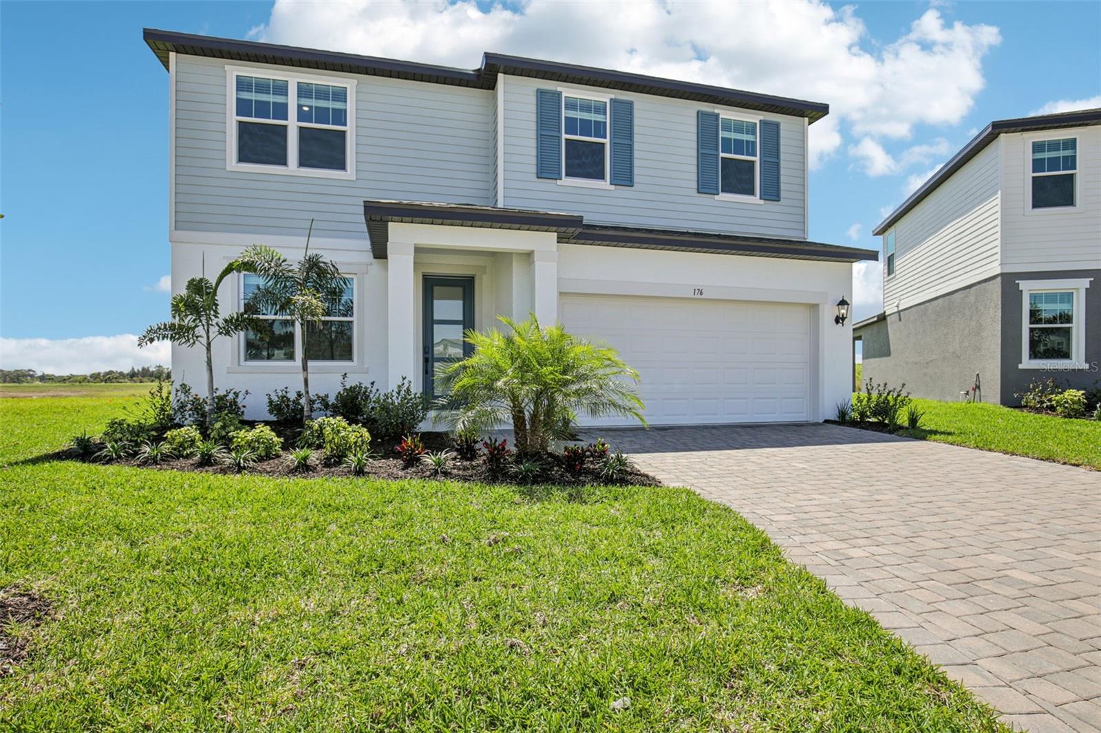 MAGNOLIA BAY - Residential