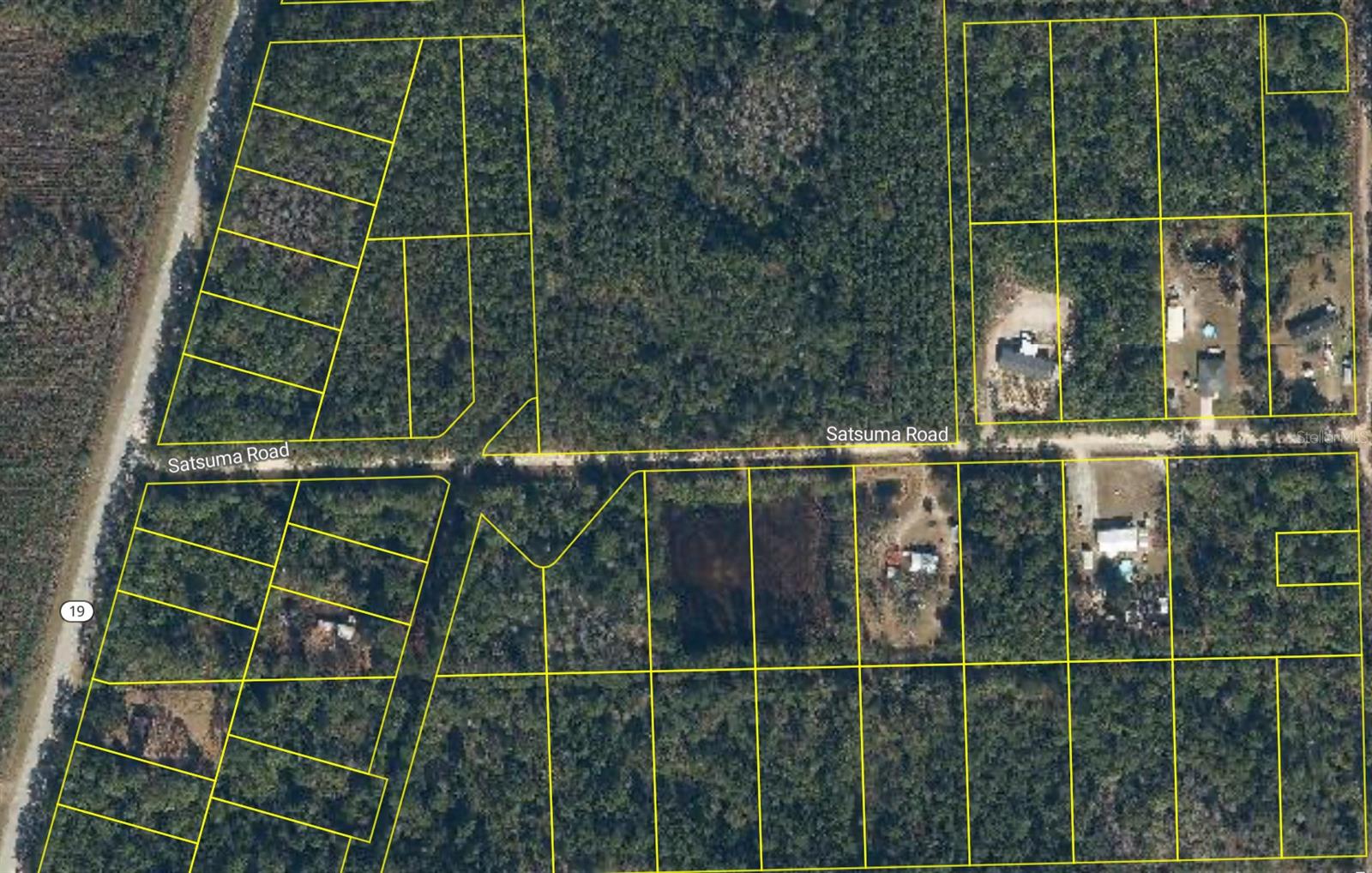 Beautiful 1.14 Acres, custom or mobile homes and plenty of room for outdoor living!