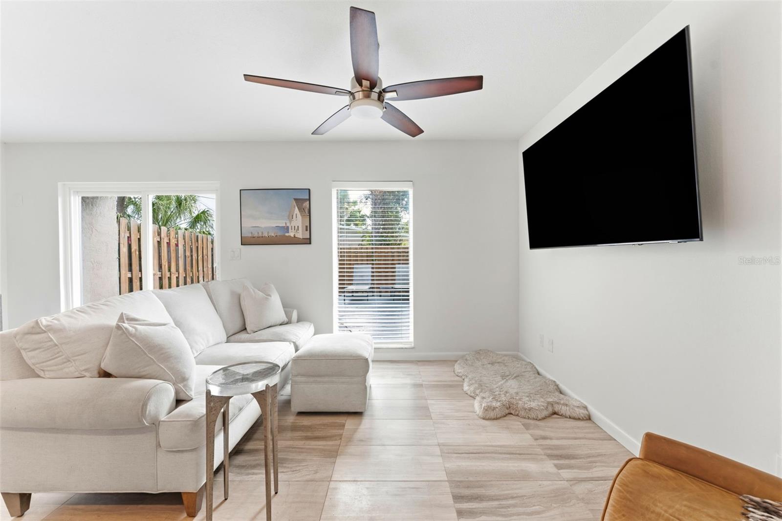DAVIS ISLANDS PB10 PG52 TO 57 - Residential Lease