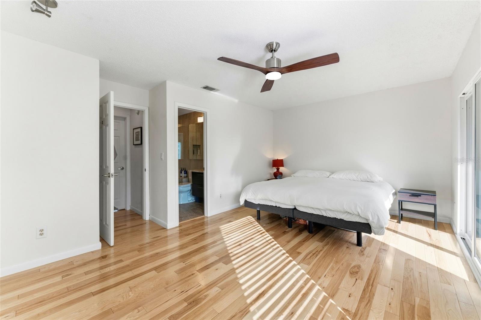 DAVIS ISLANDS PB10 PG52 TO 57 - Residential Lease