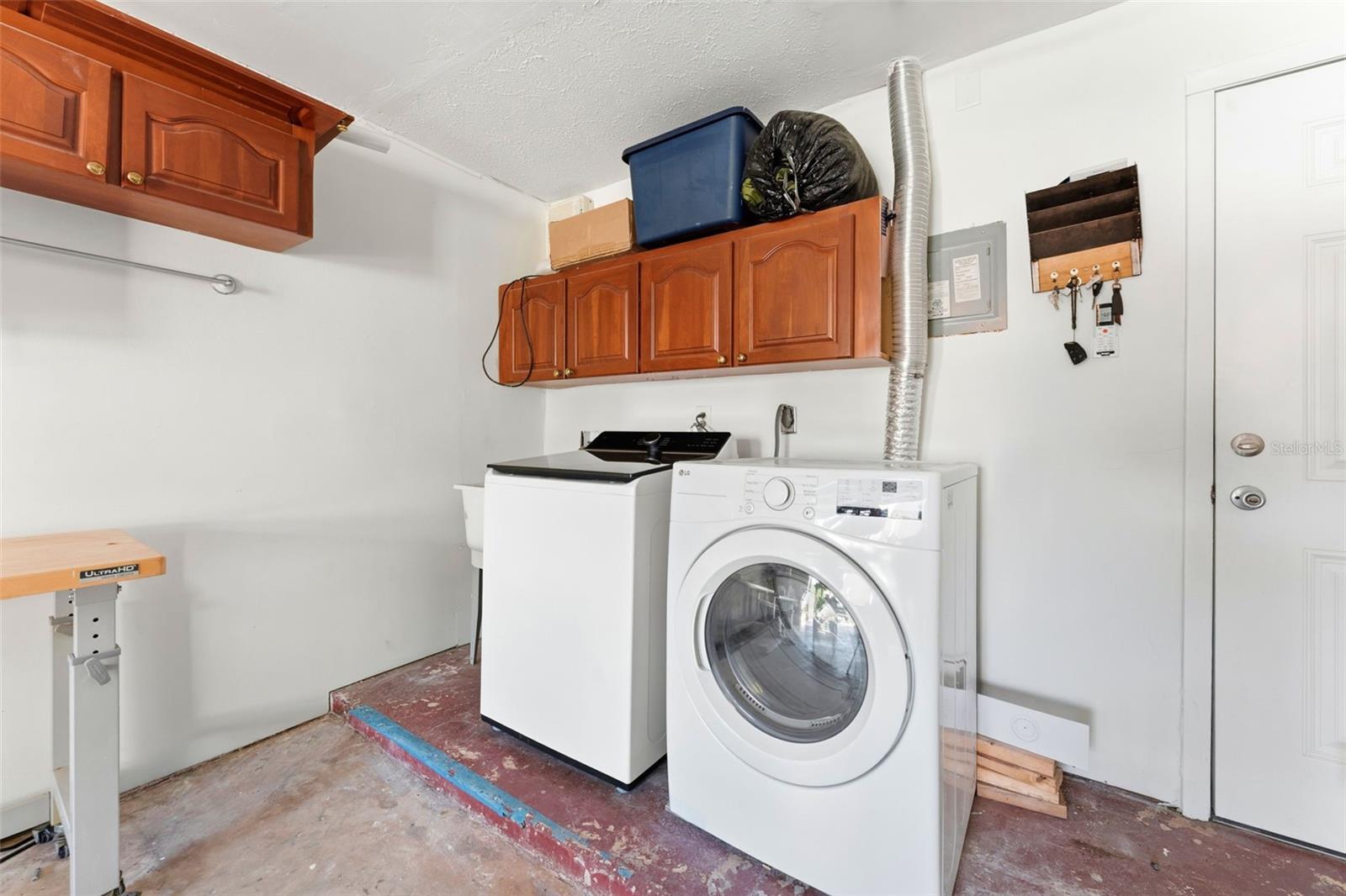 DAVIS ISLANDS PB10 PG52 TO 57 - Residential Lease