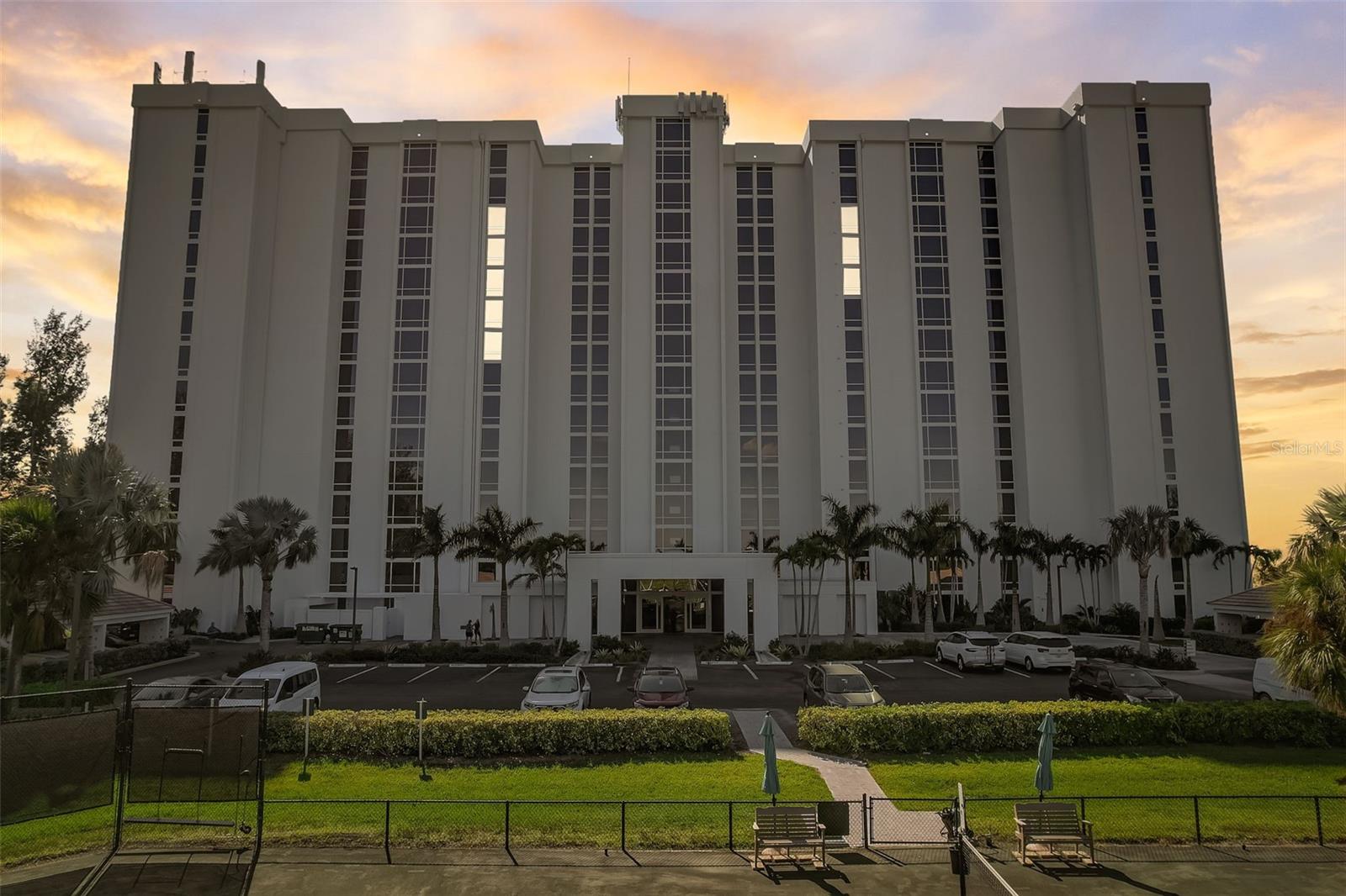 SEA GATE CLUB - Residential
