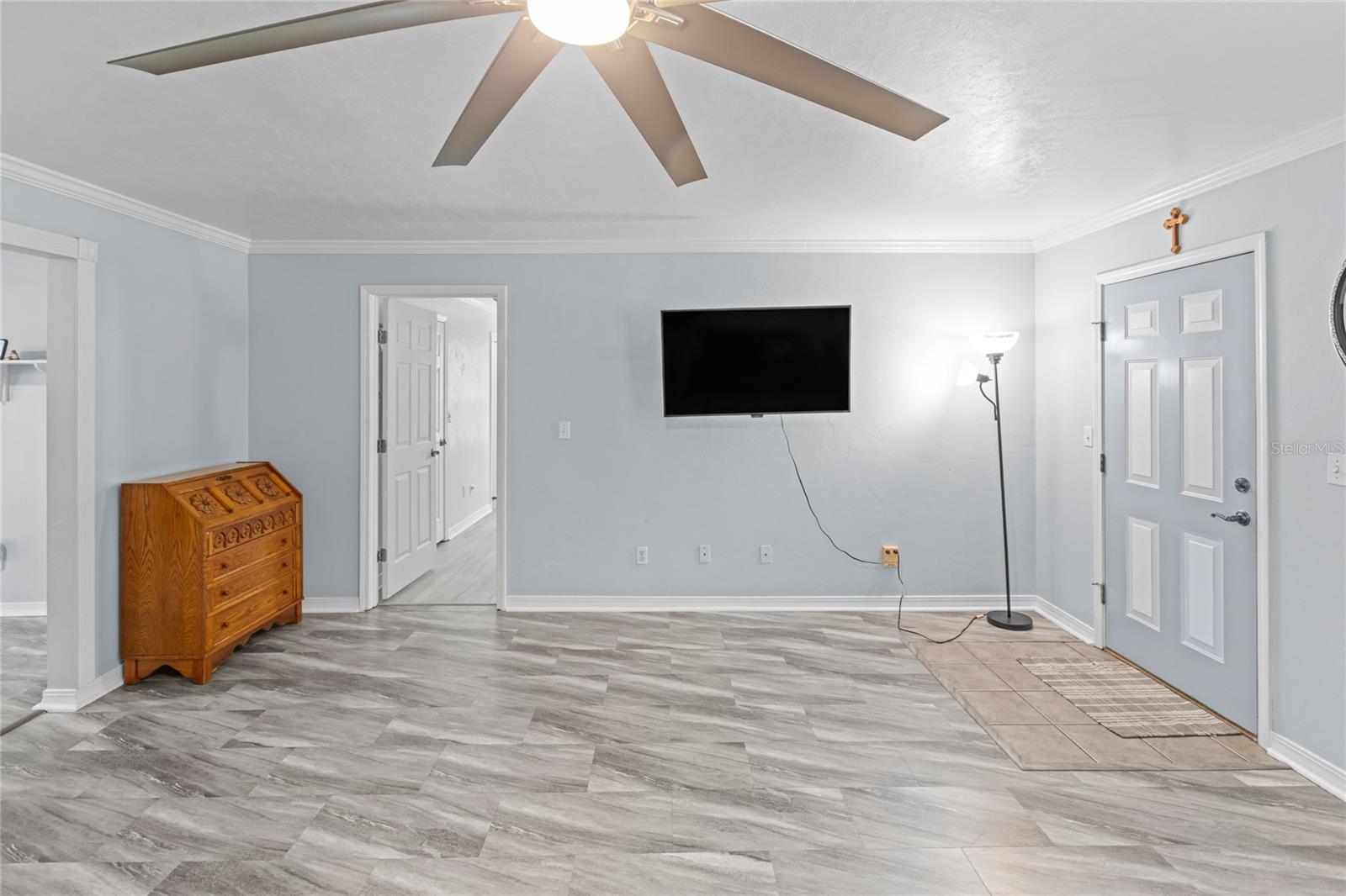 MELROSE LANDING - Residential