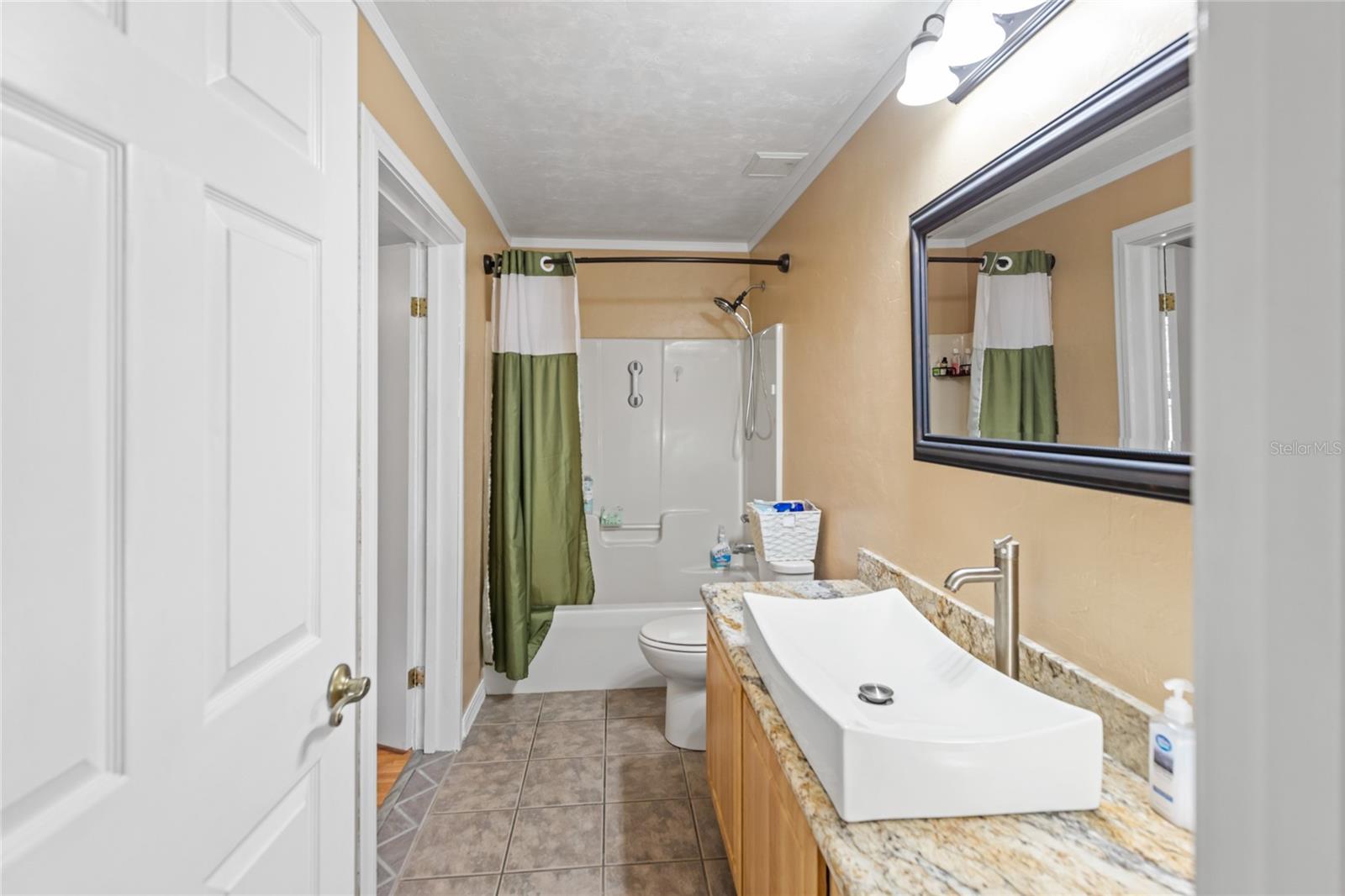 MELROSE LANDING - Residential