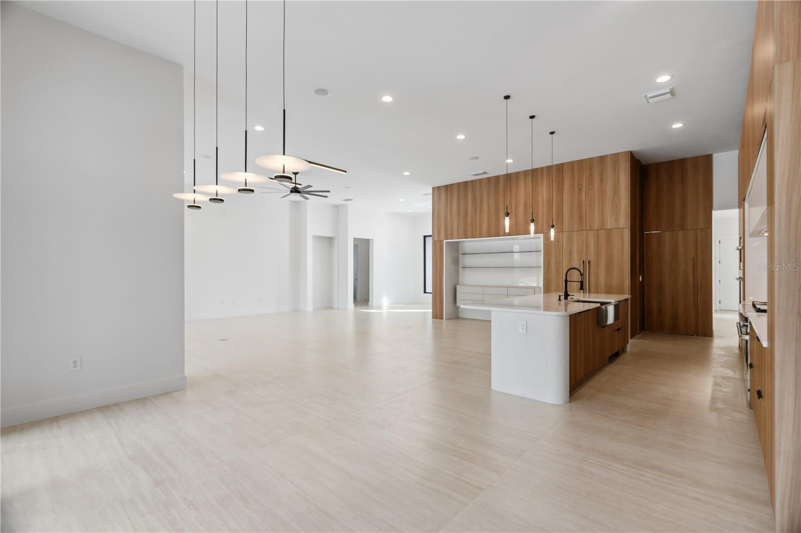 BELLA COLLINA SUB - Residential