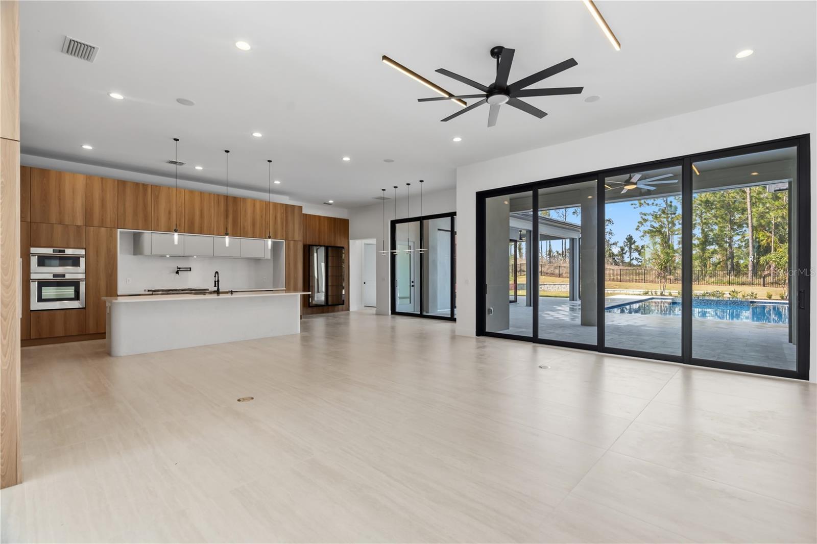 BELLA COLLINA SUB - Residential
