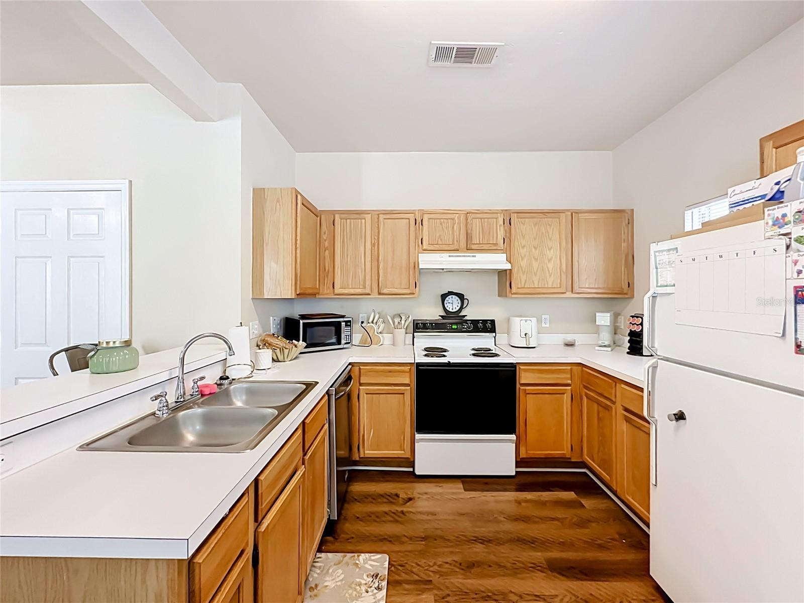 SEVENTH STREET STATION - Residential