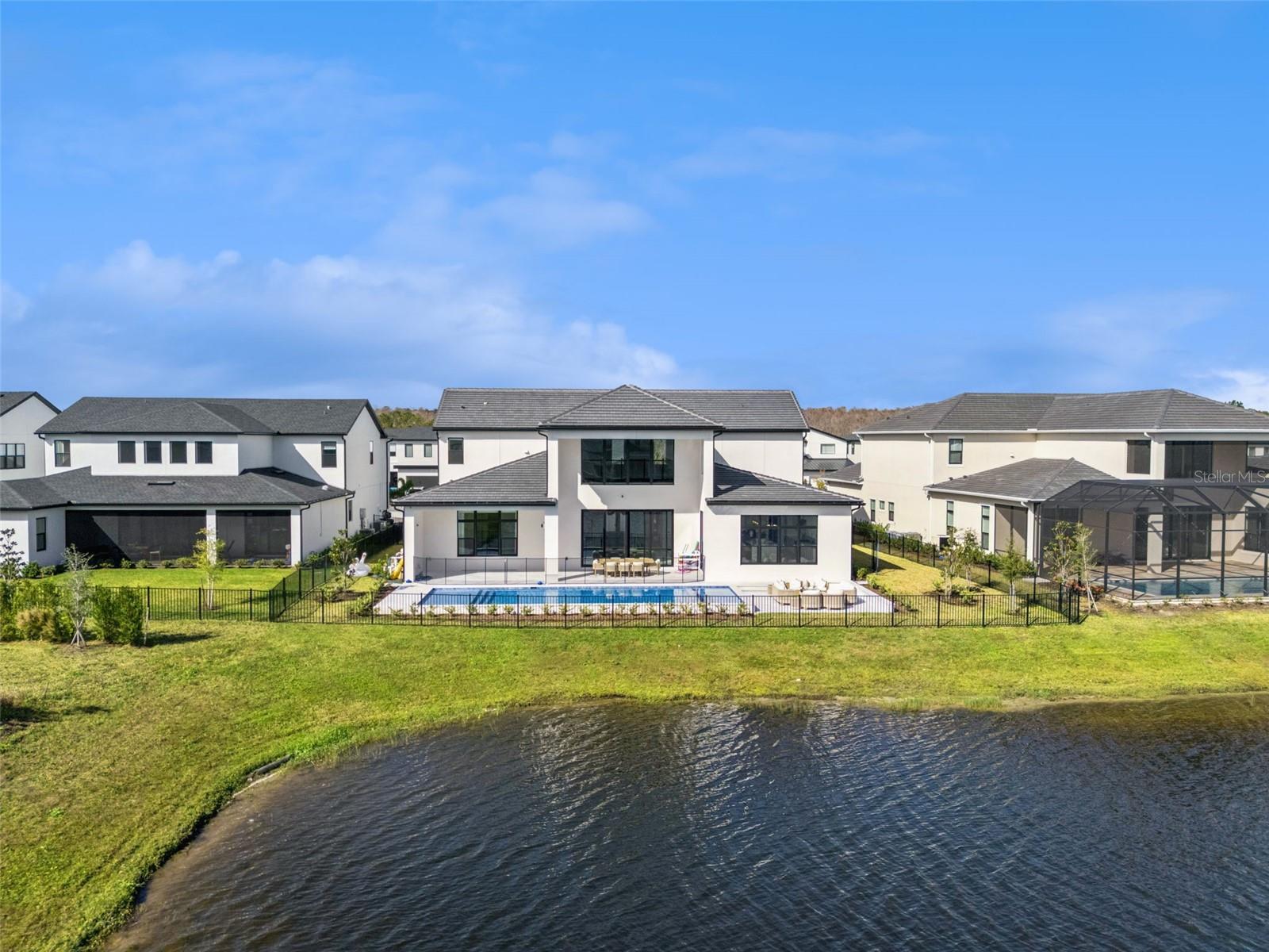 LAUREL POINTE PH 3 - Residential