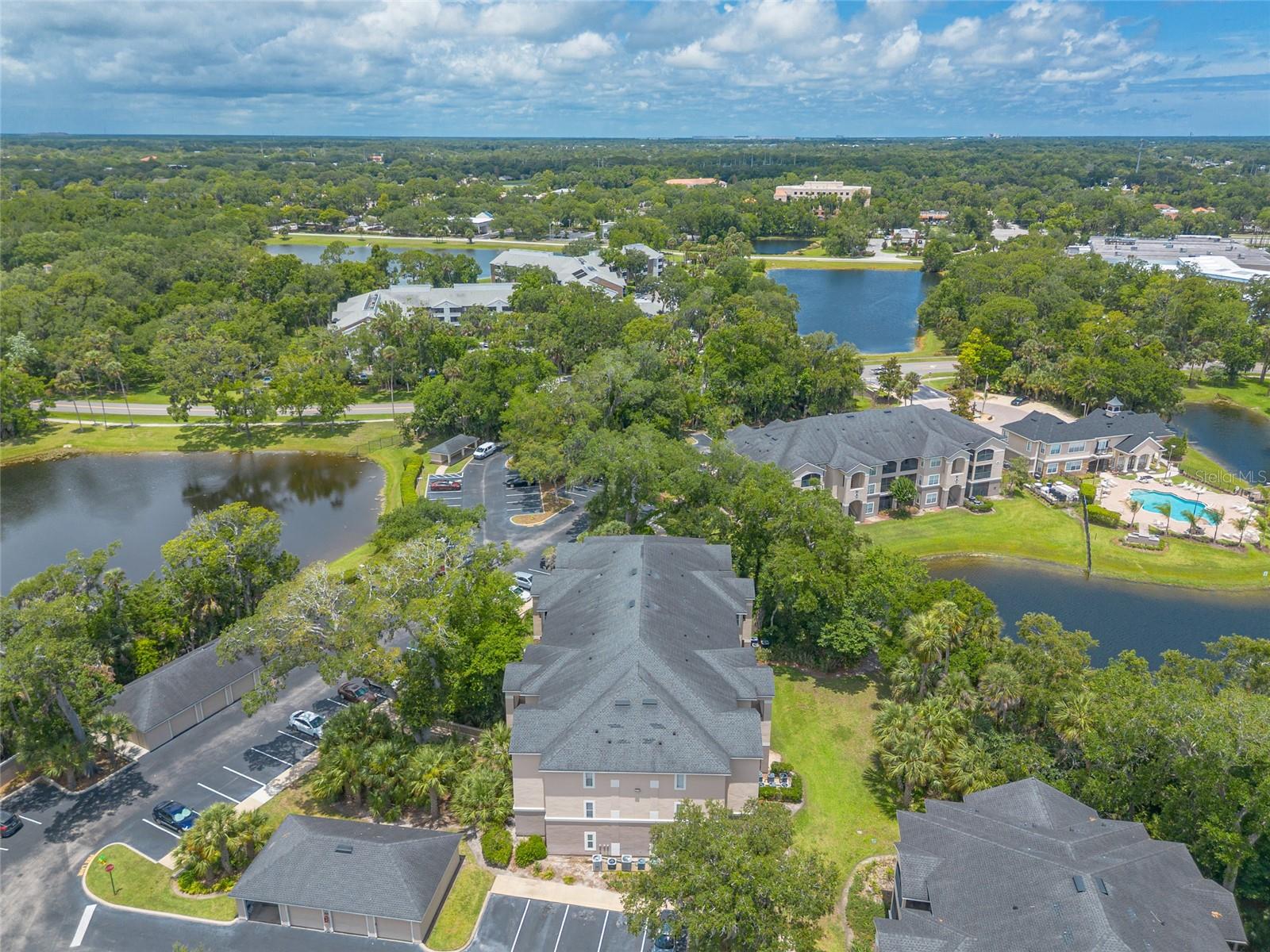 VILLAGGIO ON LAKES - Residential