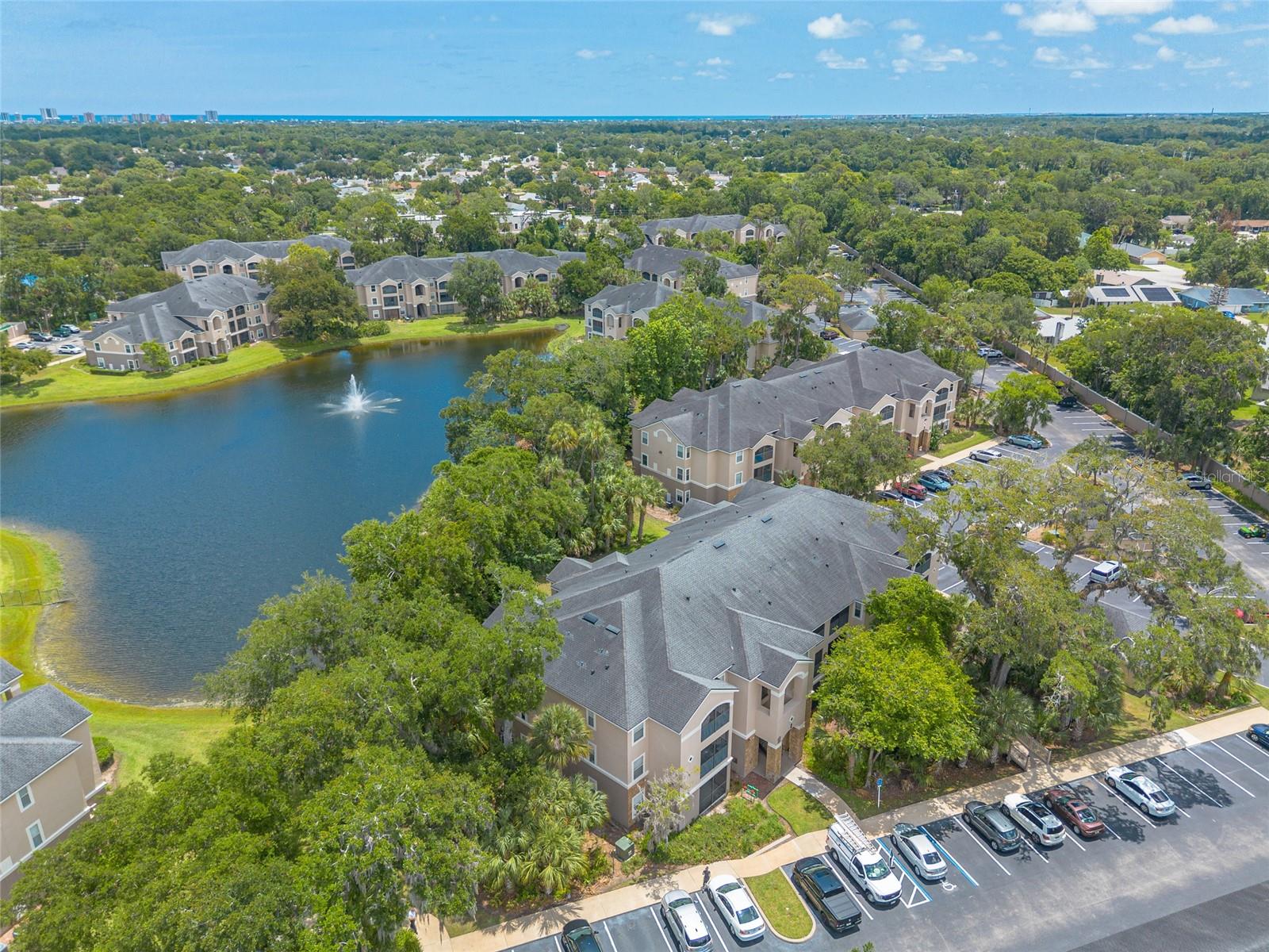 VILLAGGIO ON LAKES - Residential