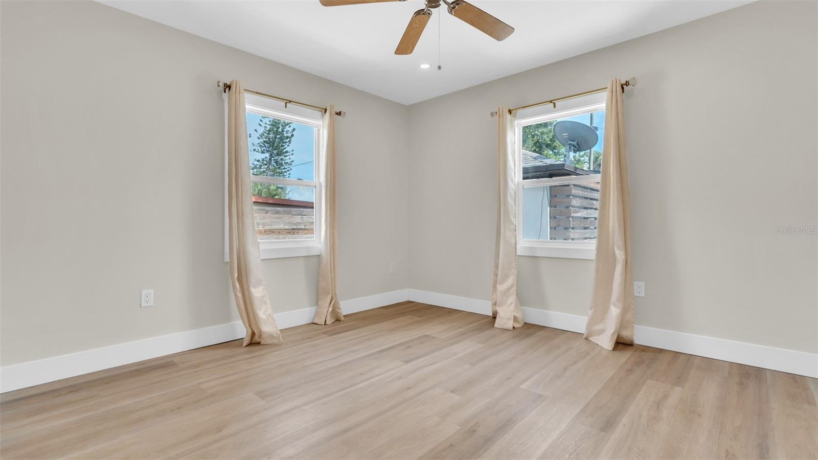 WEST NAPLES - Residential Lease
