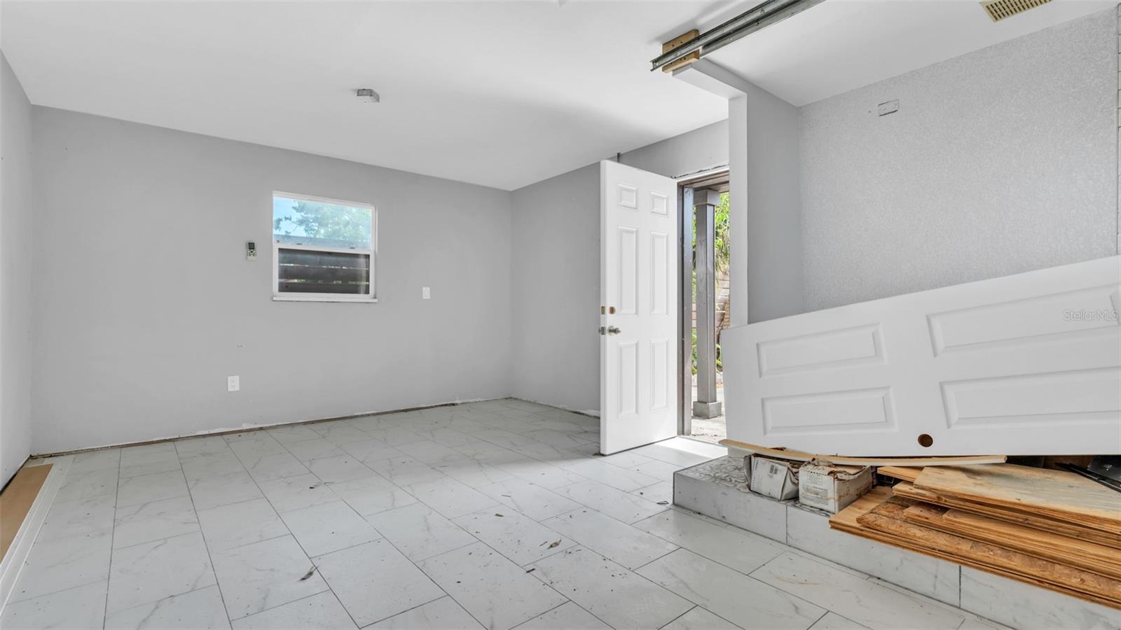 WEST NAPLES - Residential Lease