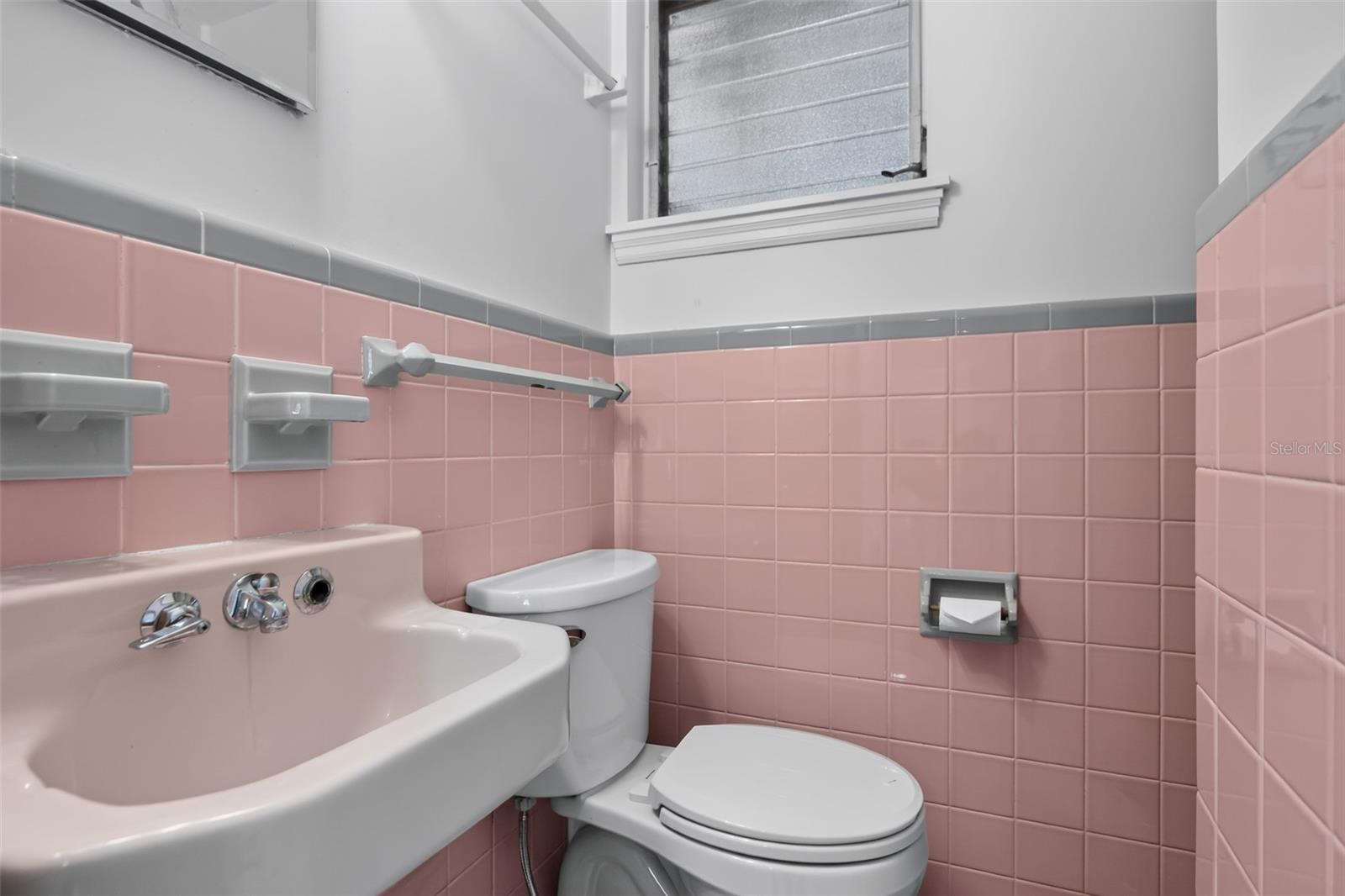 PHILLIPS WELLBORN C REP - Residential Lease