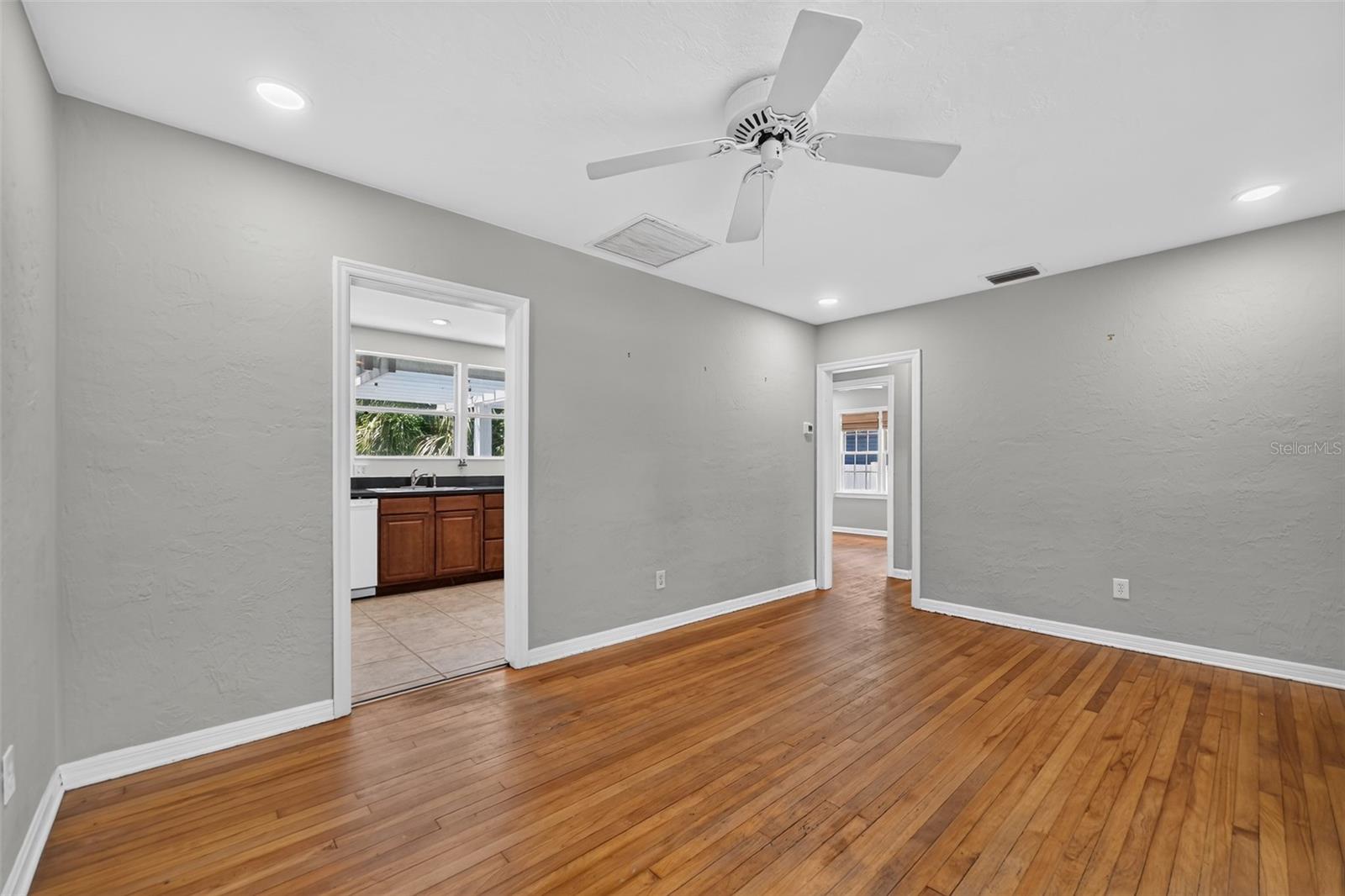 PHILLIPS WELLBORN C REP - Residential Lease