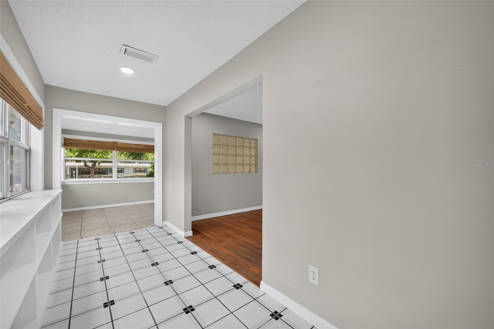 PHILLIPS WELLBORN C REP - Residential Lease