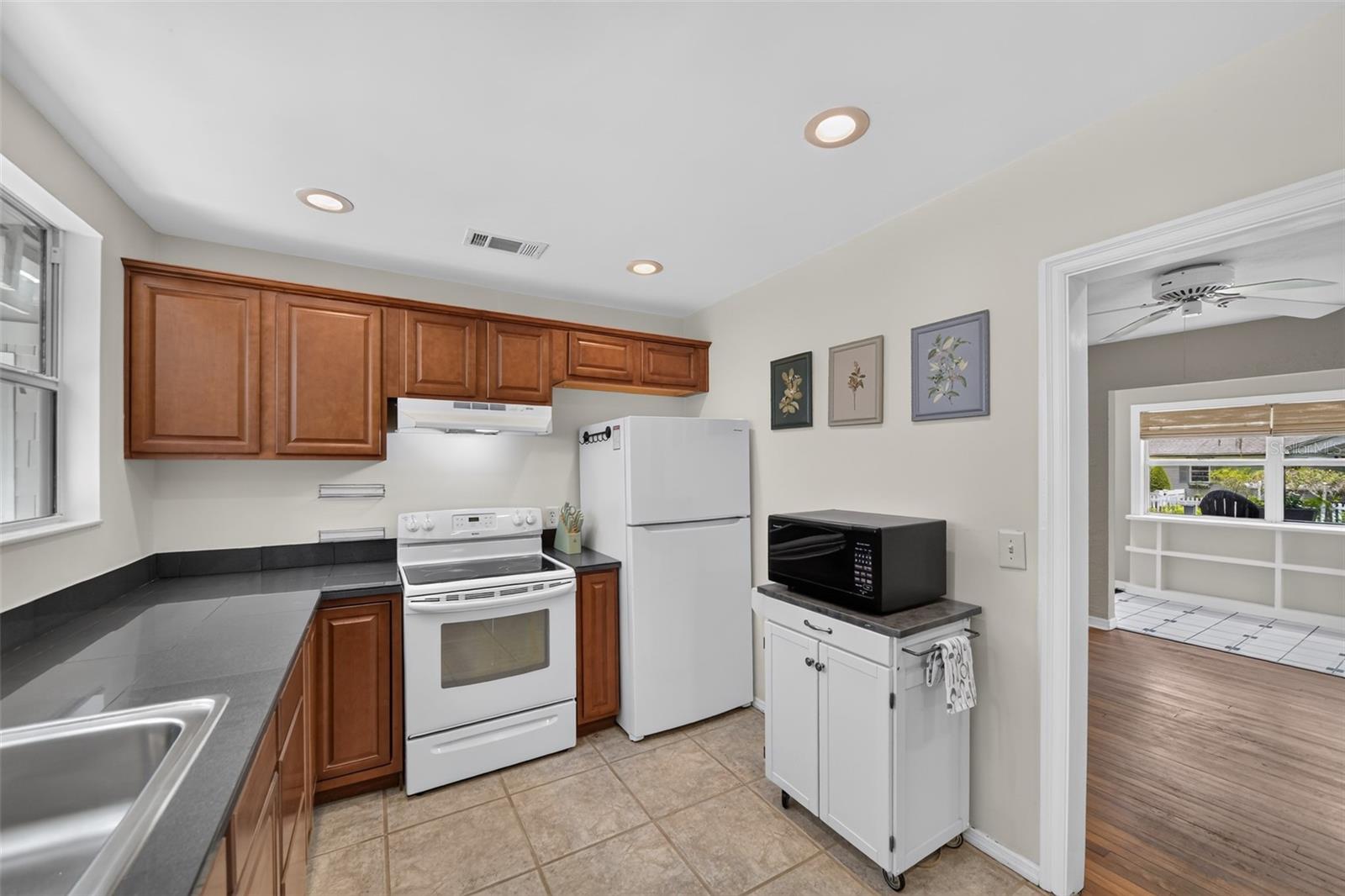 PHILLIPS WELLBORN C REP - Residential Lease