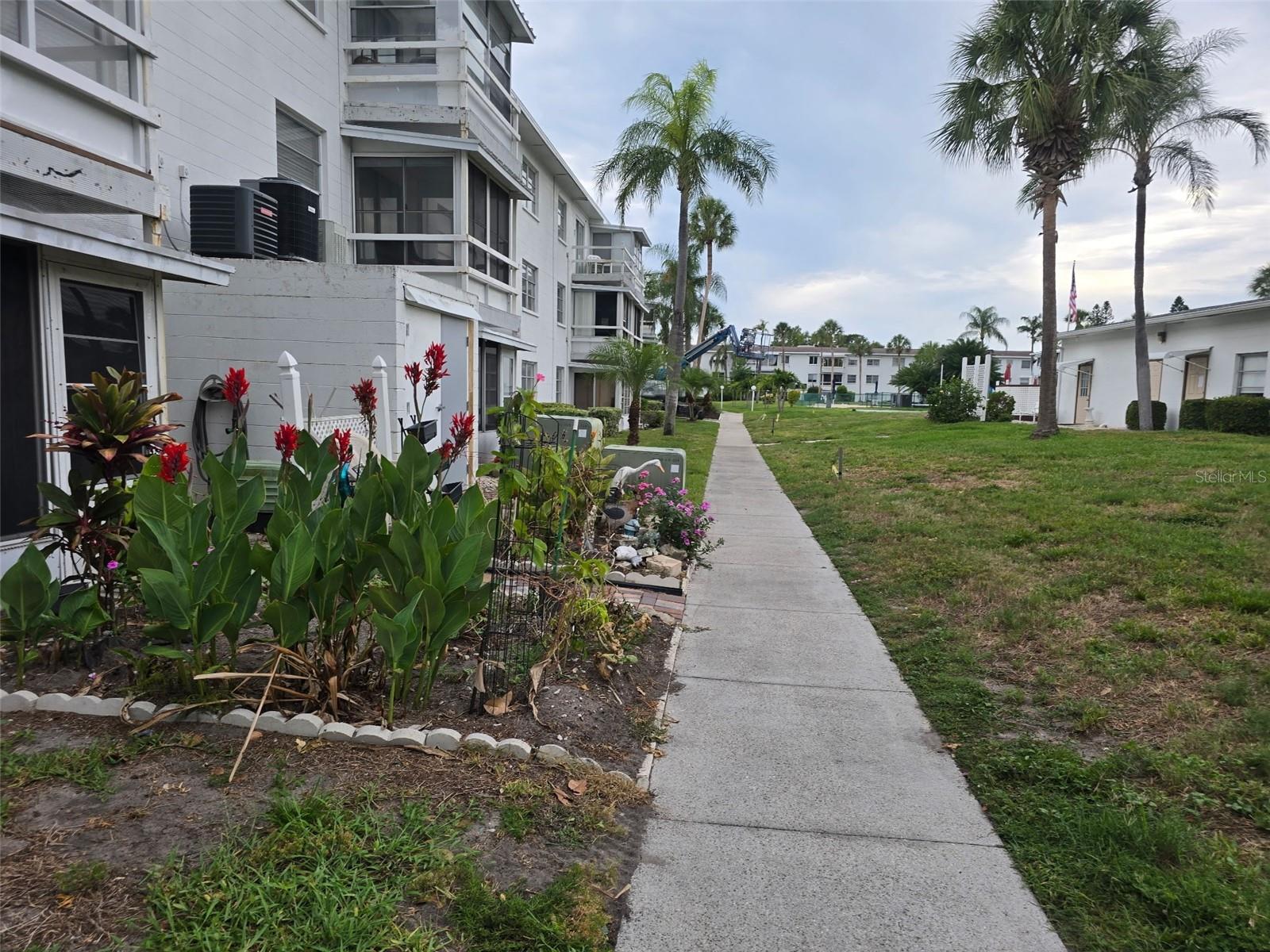 THE THIRD BAYSHORE - Residential