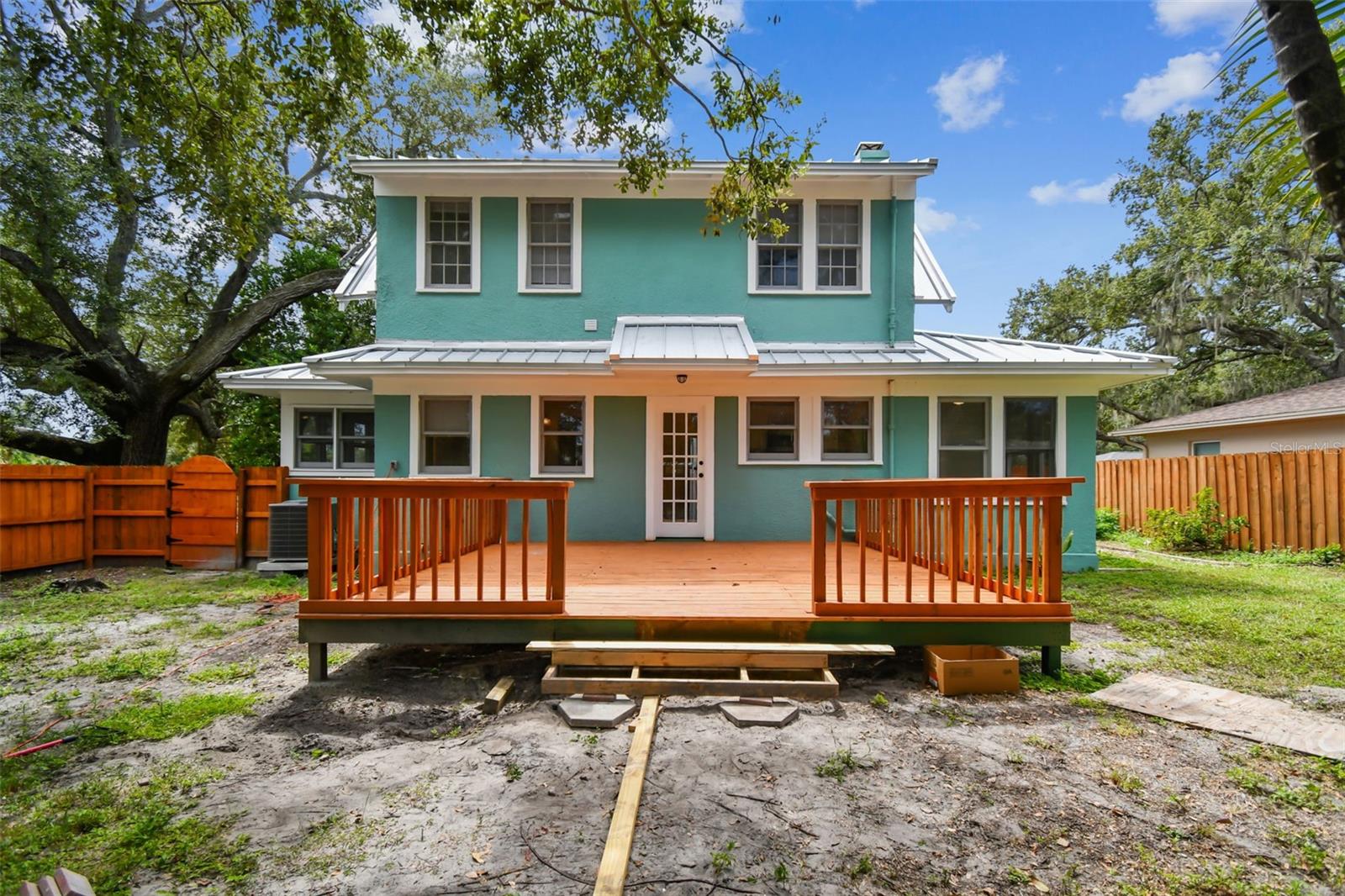 GROVE TERRACE - Residential