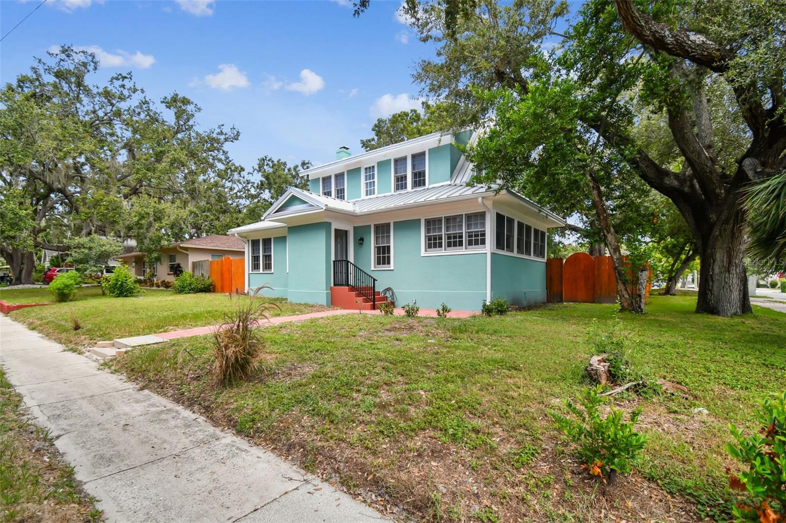 GROVE TERRACE - Residential