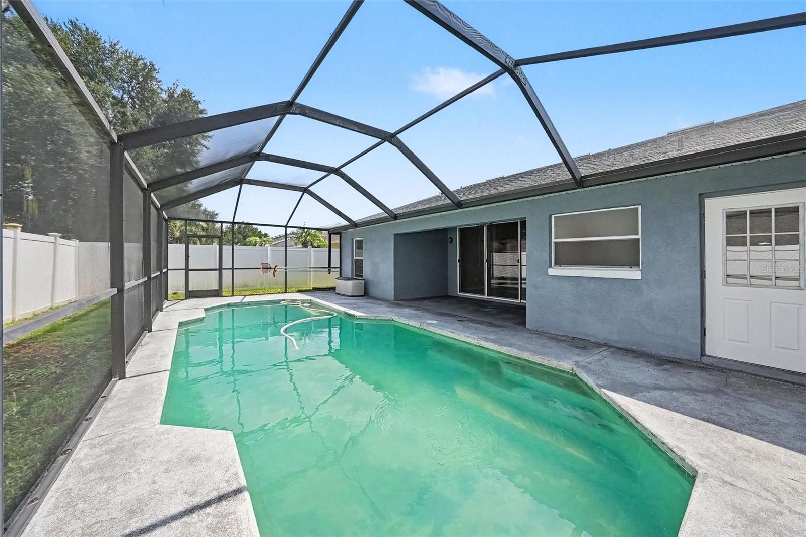 NEW RIVER LAKES PH C02 - Residential