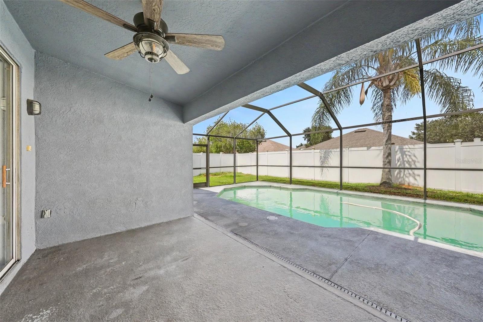 NEW RIVER LAKES PH C02 - Residential