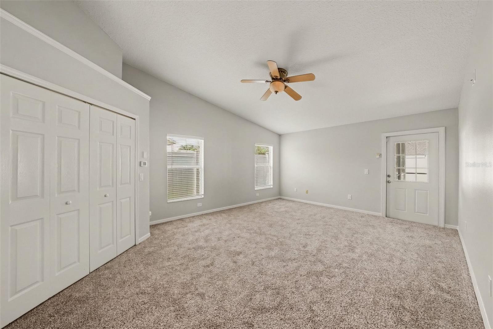NEW RIVER LAKES PH C02 - Residential