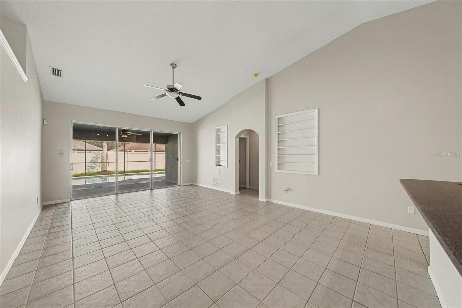 NEW RIVER LAKES PH C02 - Residential