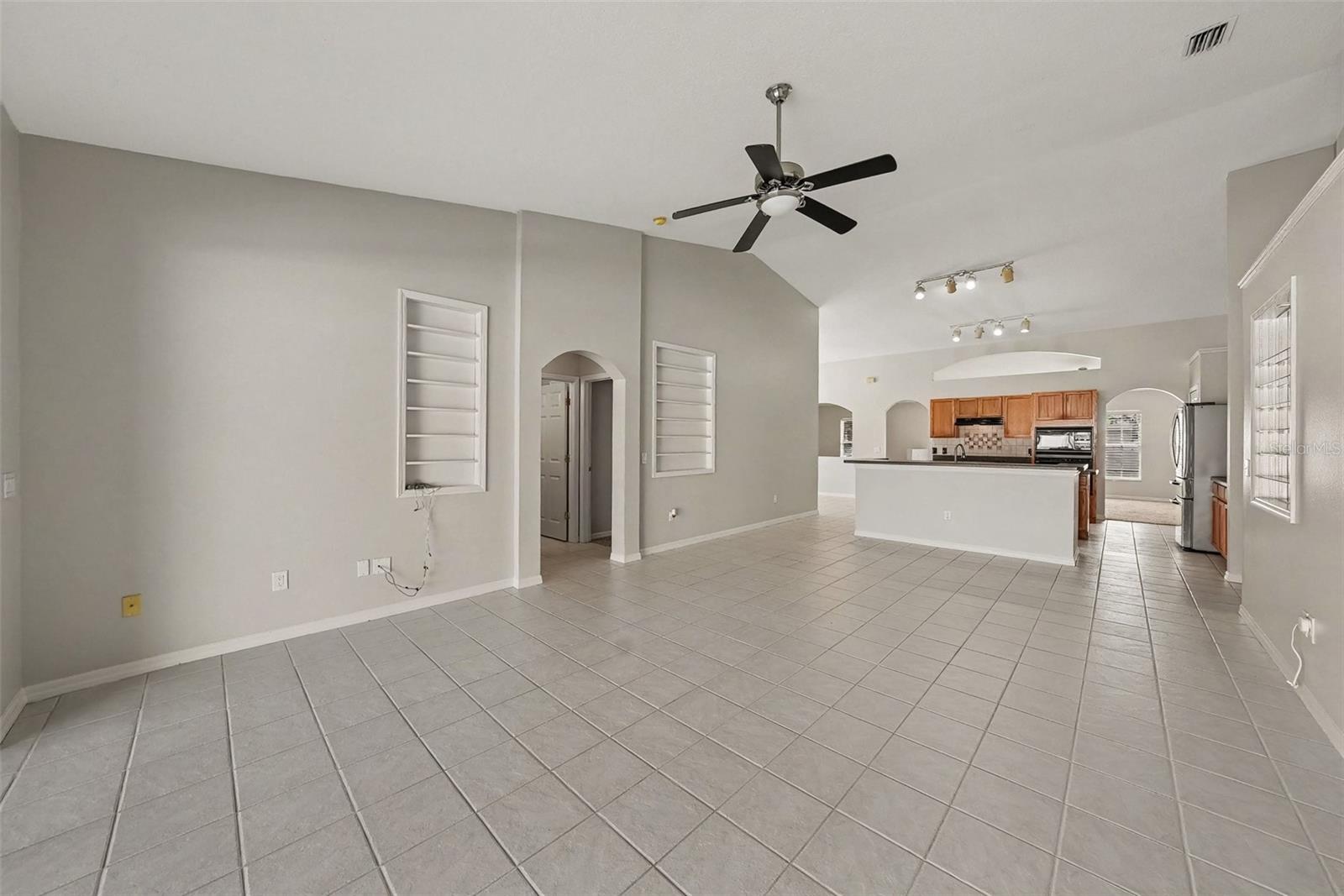 NEW RIVER LAKES PH C02 - Residential