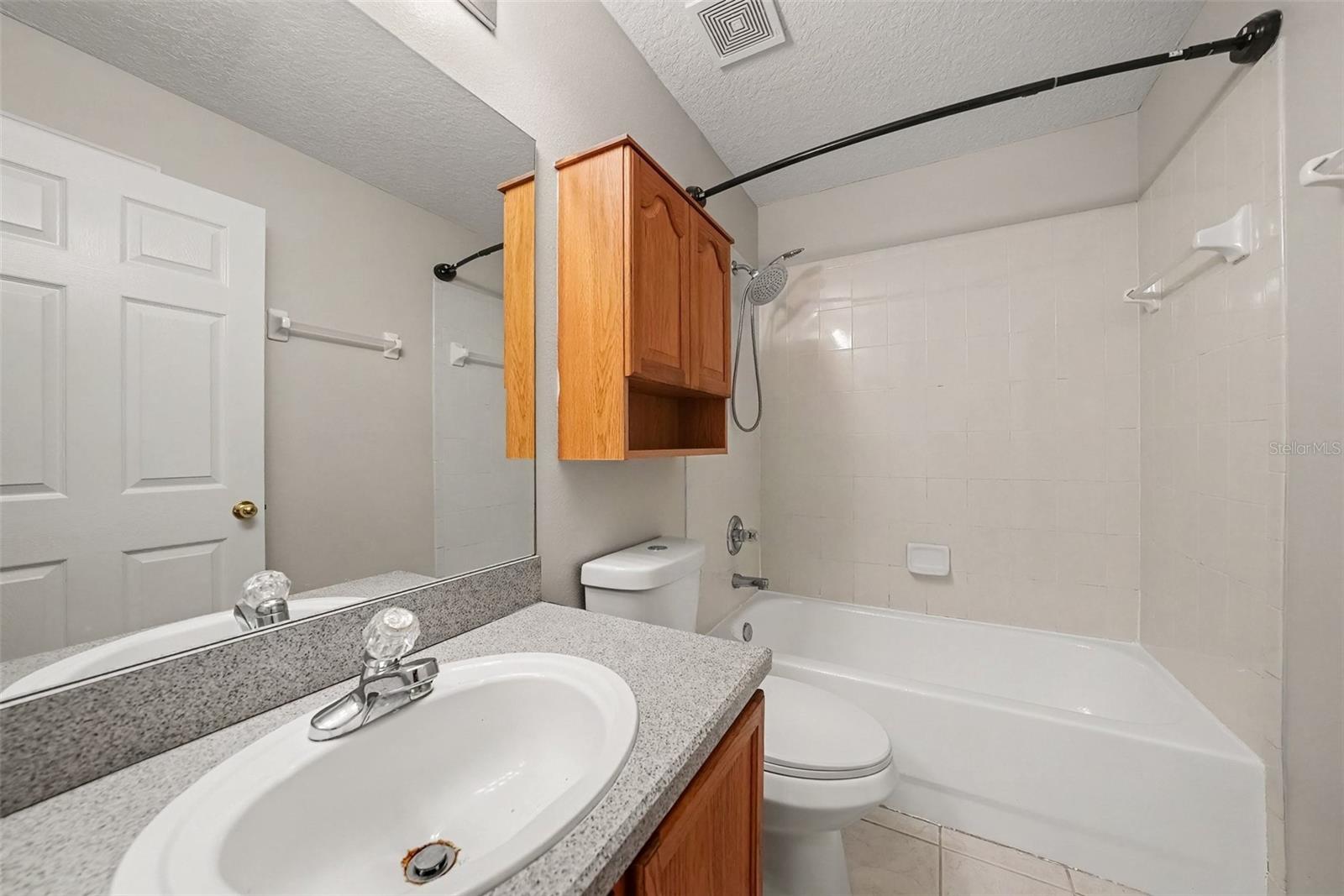 NEW RIVER LAKES PH C02 - Residential