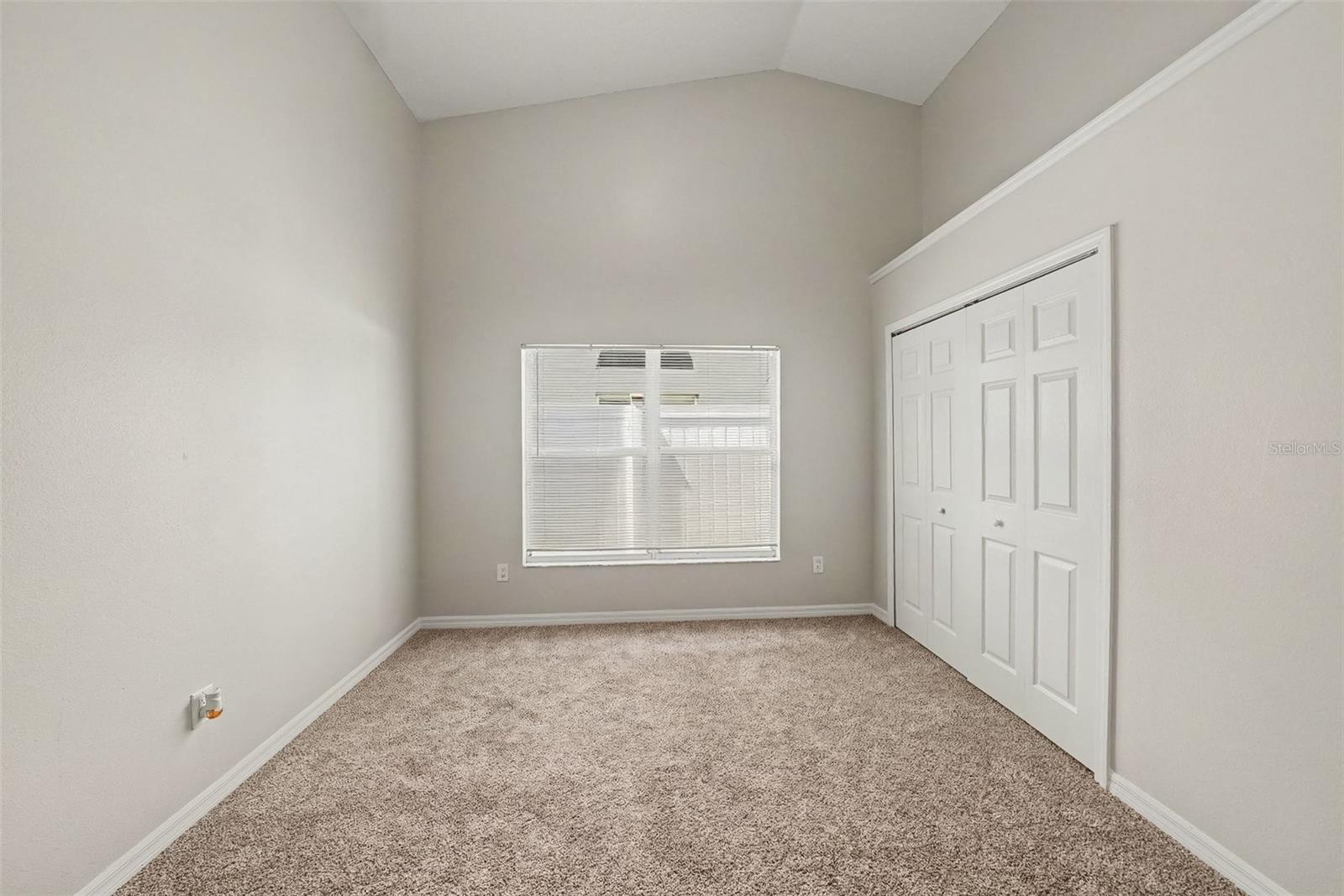 NEW RIVER LAKES PH C02 - Residential