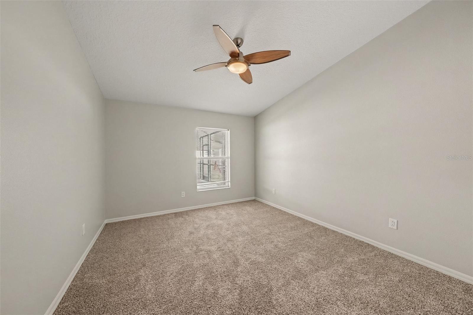 NEW RIVER LAKES PH C02 - Residential